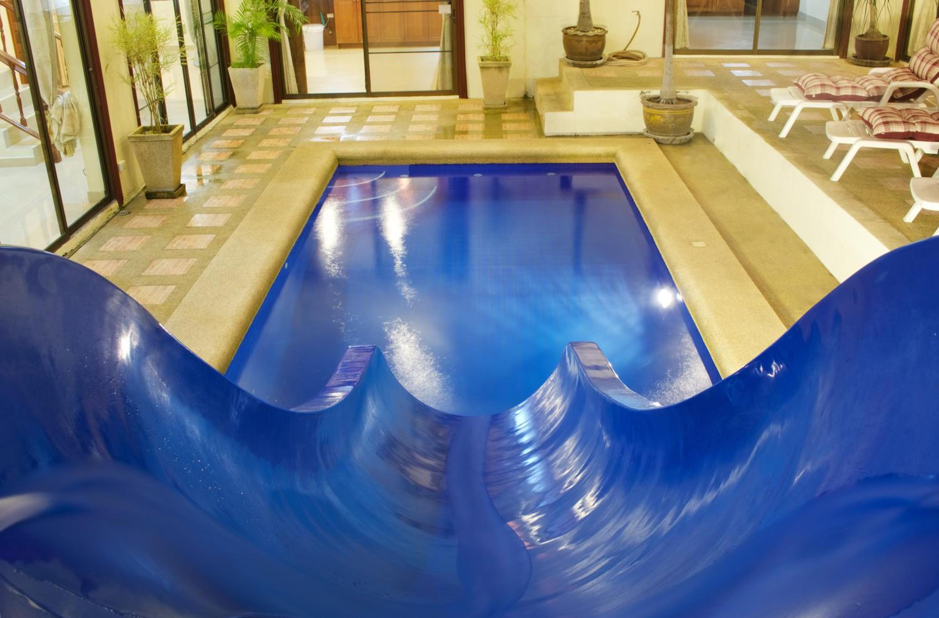 Avoca Pool Villas