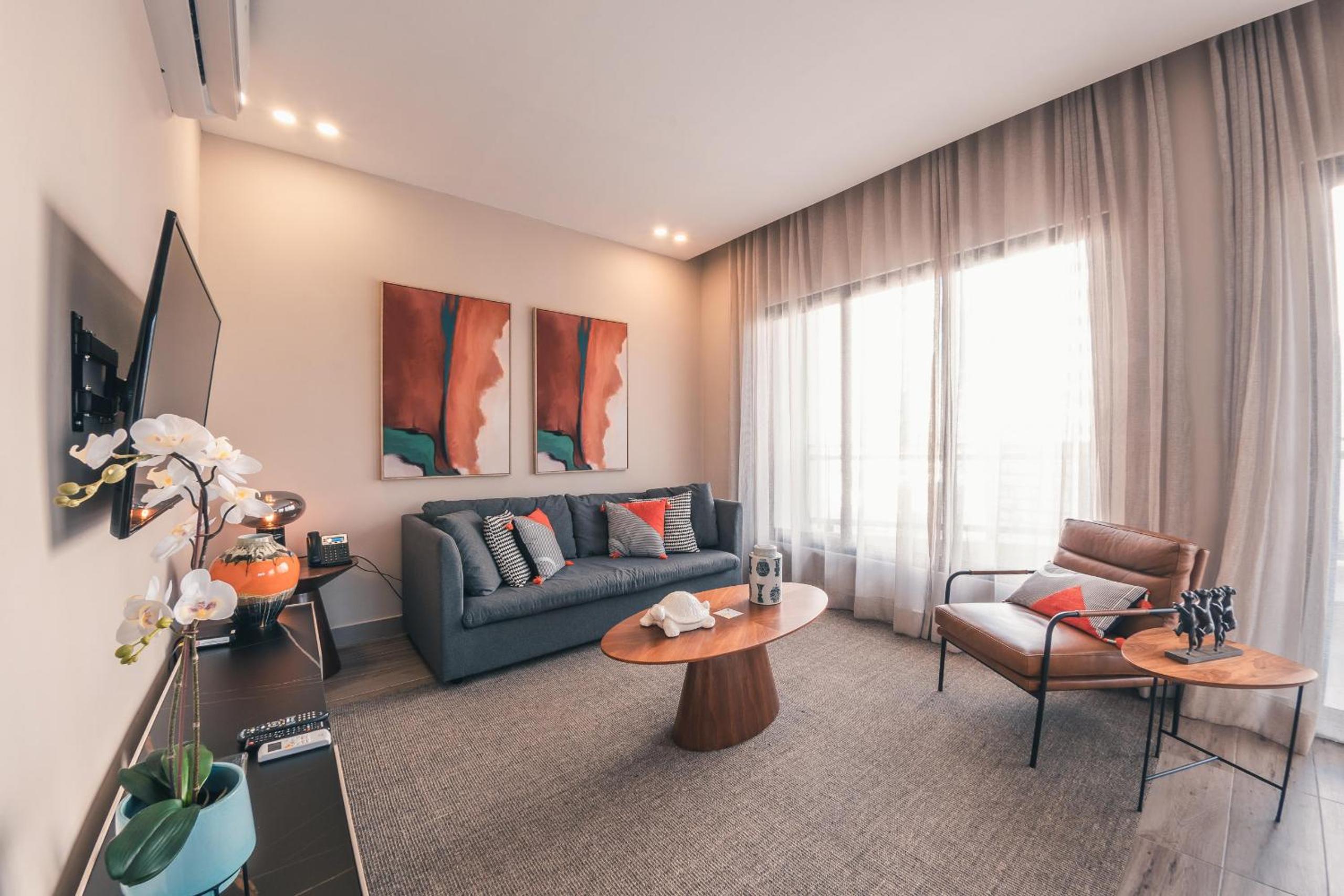 Fully Serviced Apartment at Regatta Living - 3A view 5