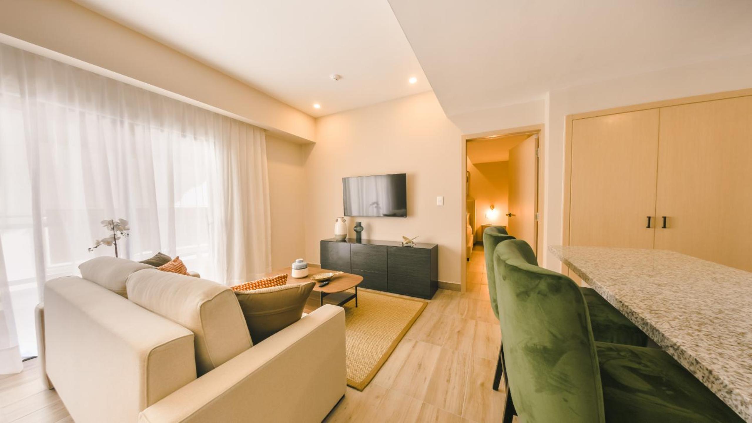 Fully Serviced Apartment at Regatta Living II - 703 view 3