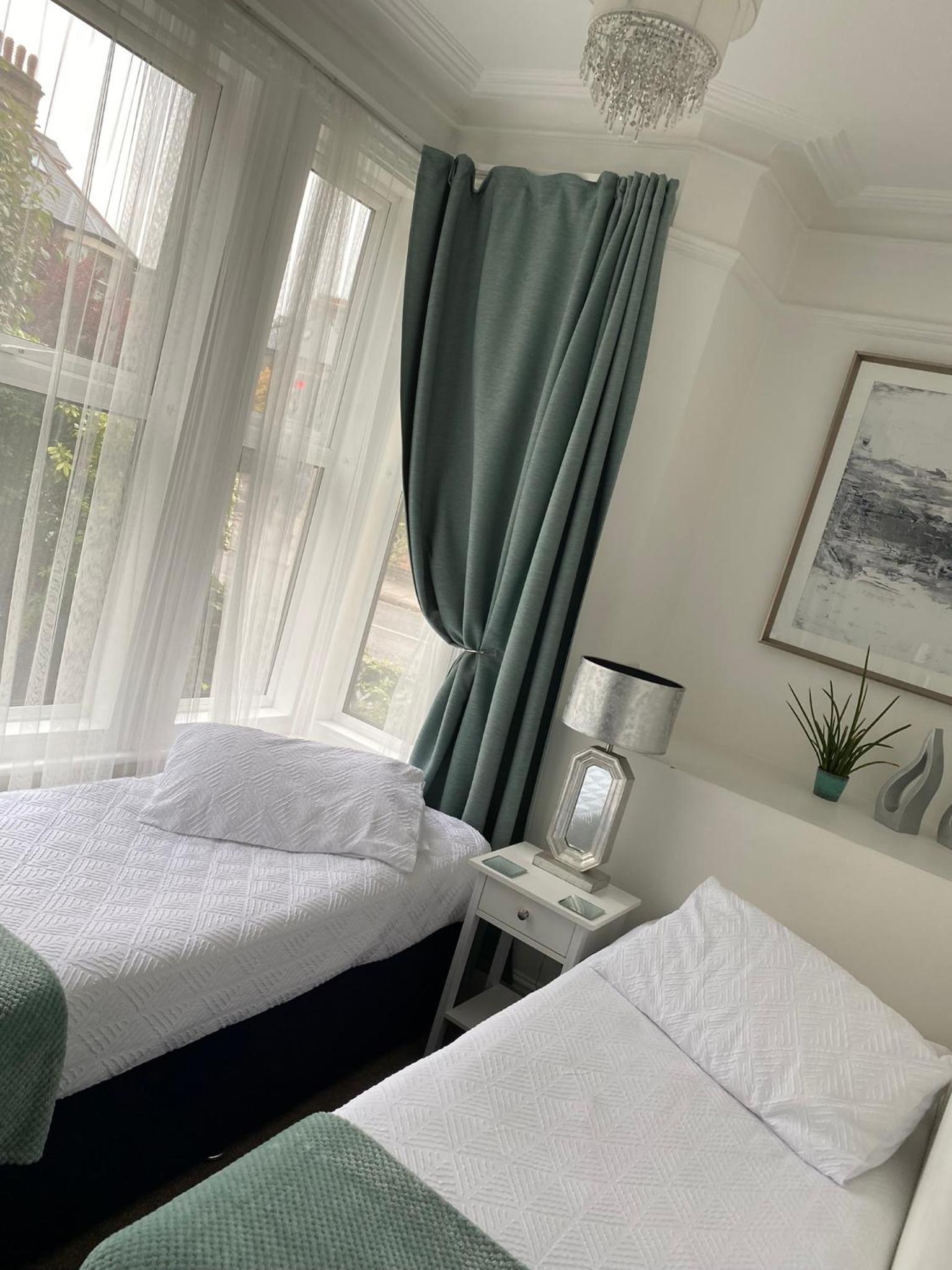 A & B Guest House Cambridge