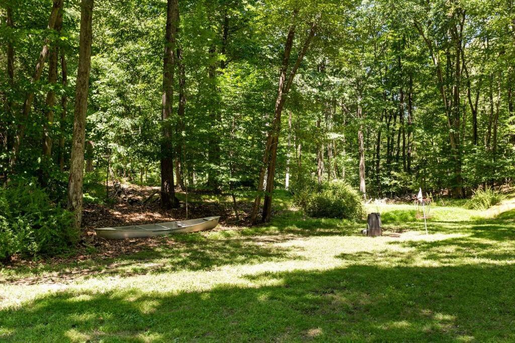 Family Fun Getaway near Cascade Lake in Warwick NY view 4