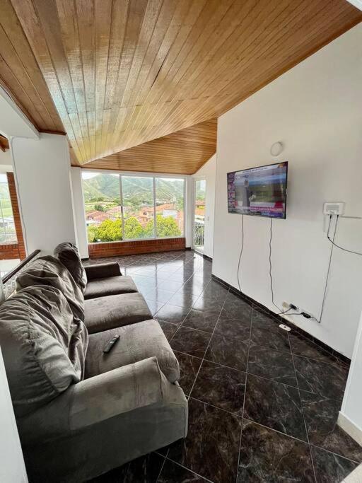 Finca tres colinas
