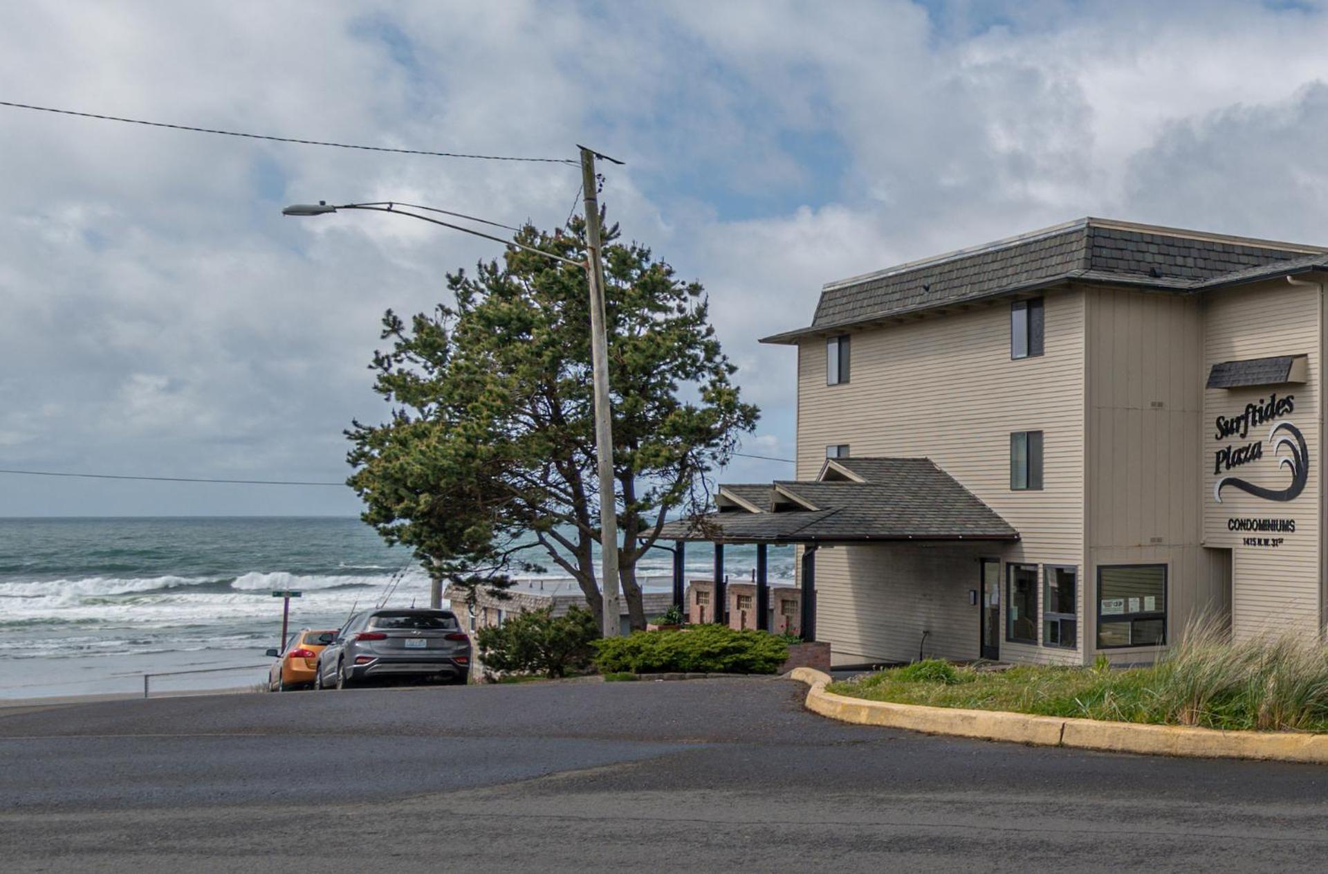Surftides Plaza Rentals