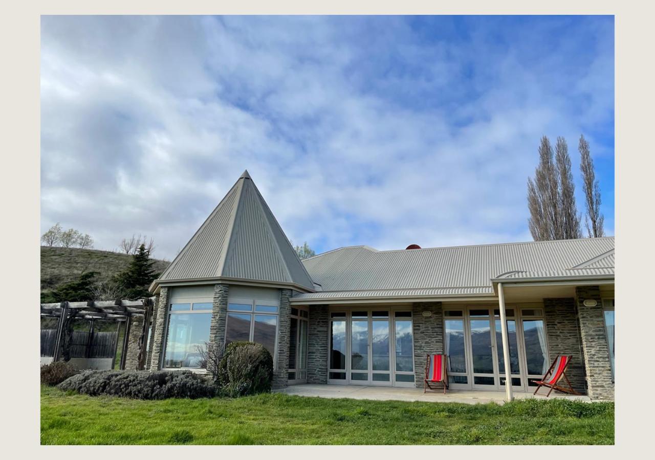 Arthur's House at Carrick Vineyard view 2
