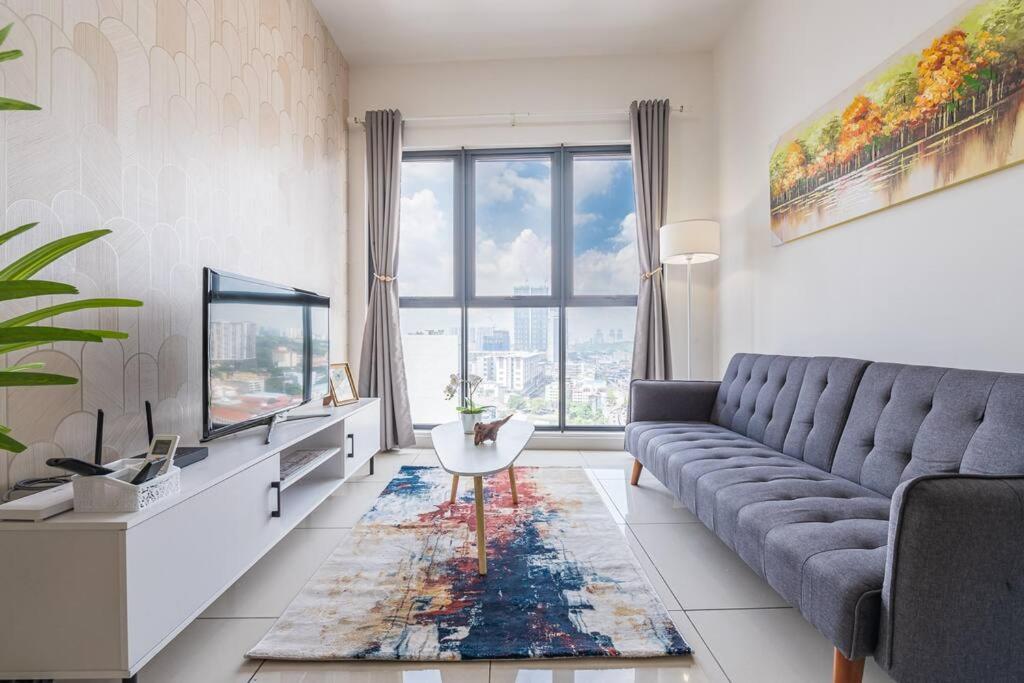 Cozy Oasis near Ikea TRX Mall King Size Bed 100mb