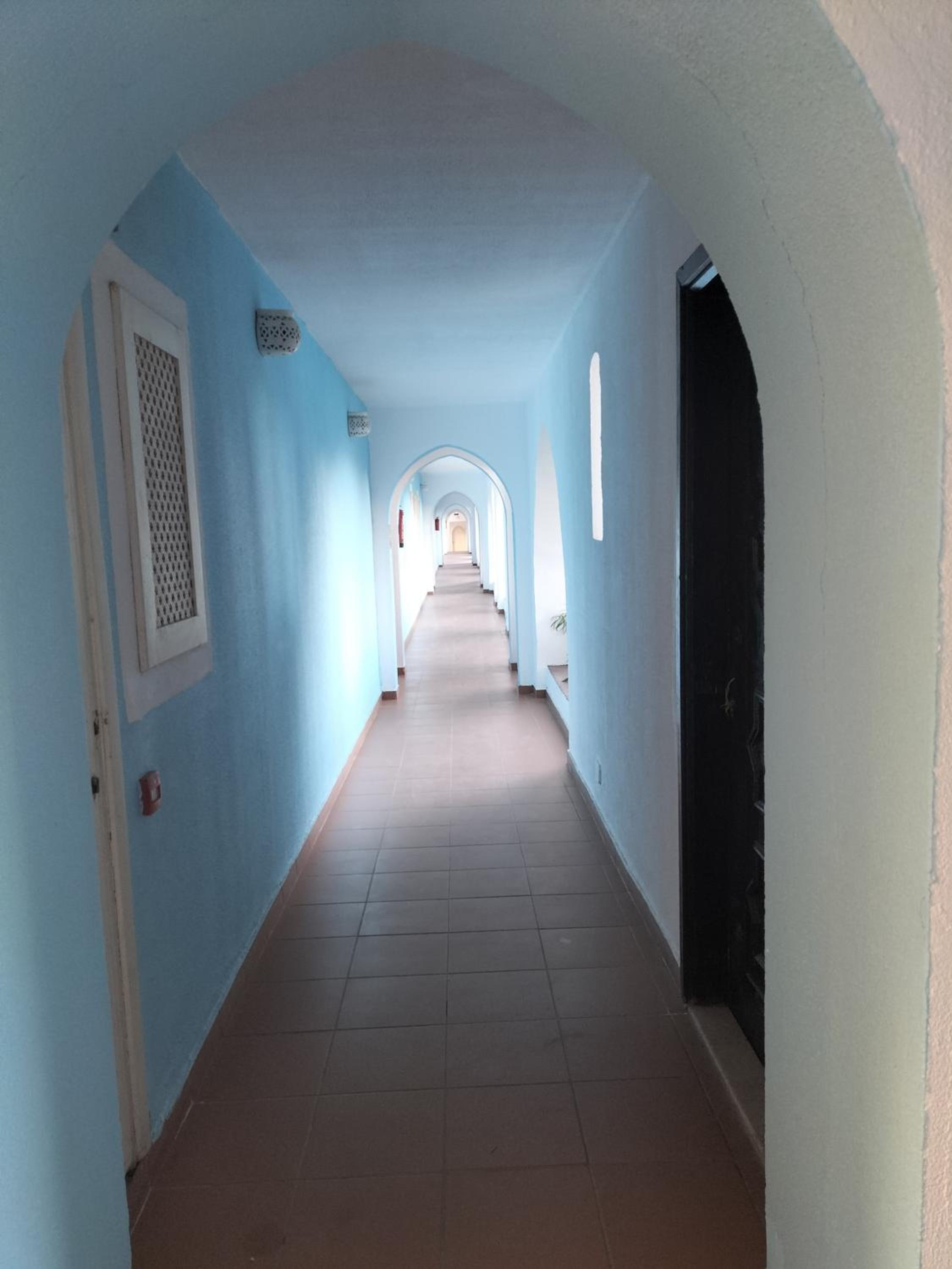 Photo 33