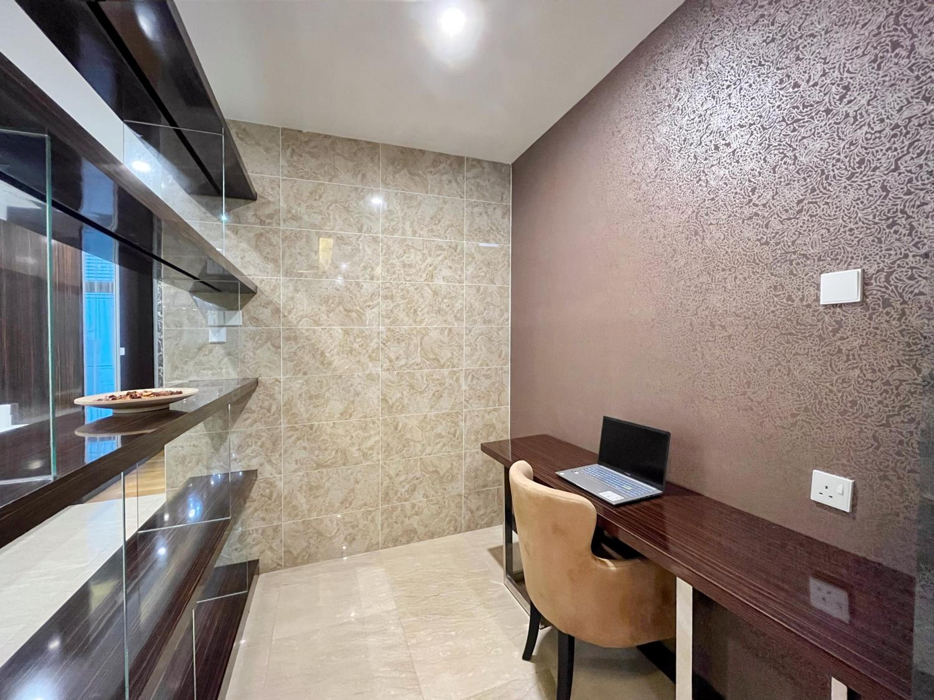 Nana's at Dorsett Residence Bukit Bintang