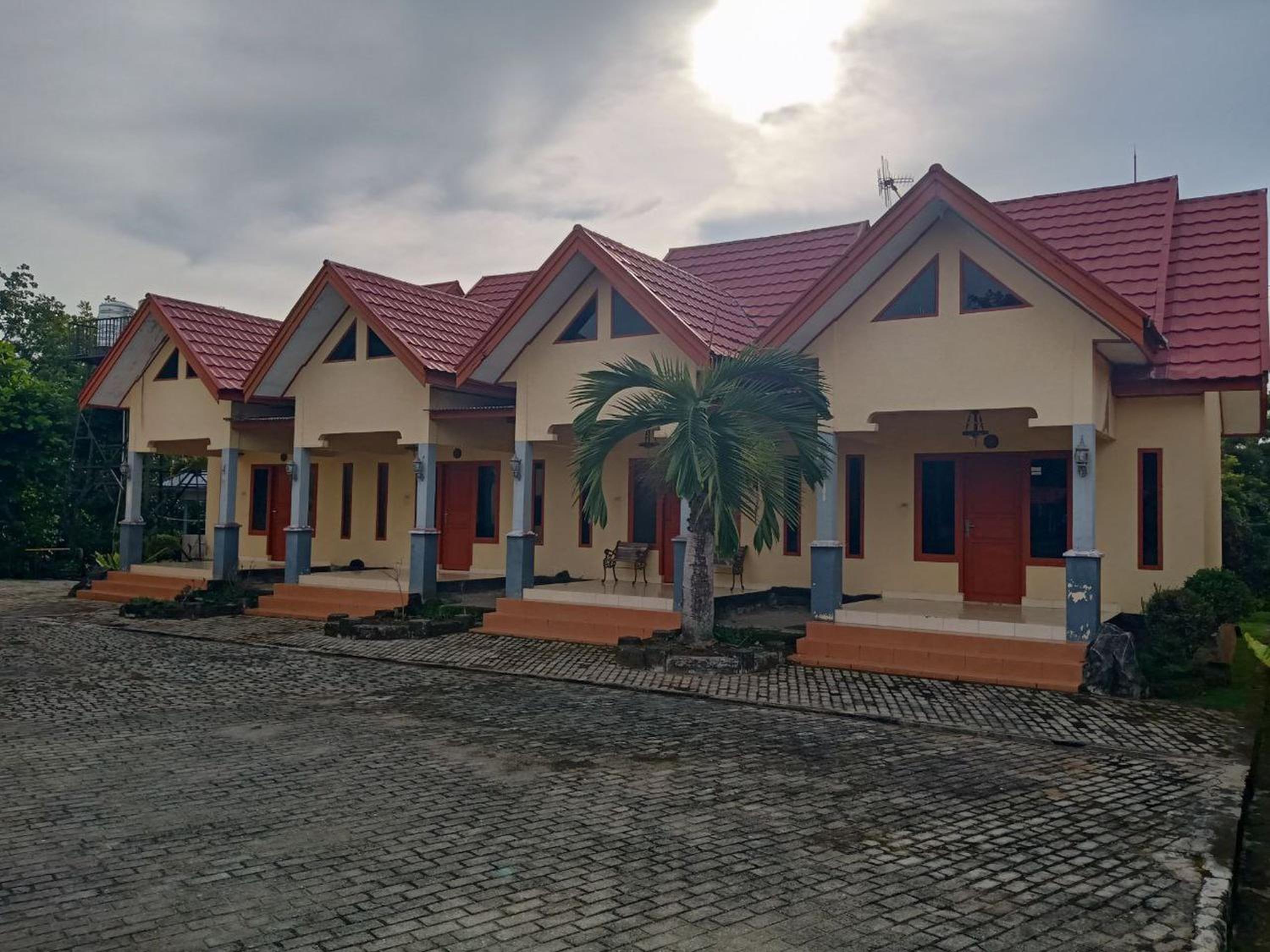 RedDoorz @ Puncak Tahura Hotel Bengkulu Tengah view 2