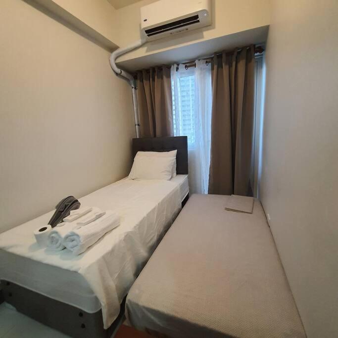 SMDC Coast Residences Lovely Fully-furnished 1 BR Condo with pool view 3
