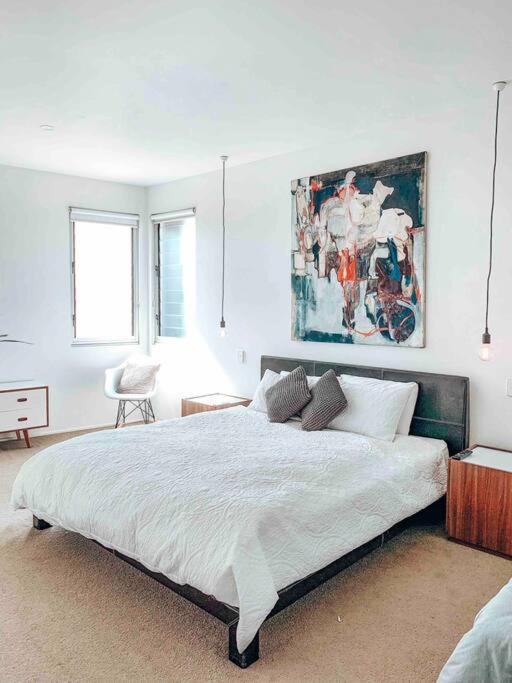 Modern house close to CBD & Adelaide Oval