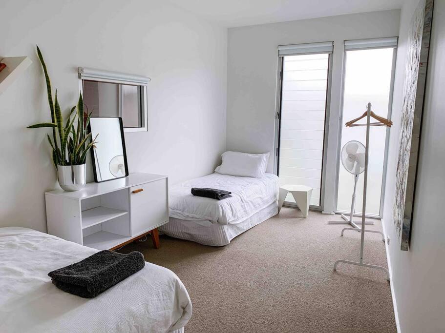 Modern house close to CBD & Adelaide Oval