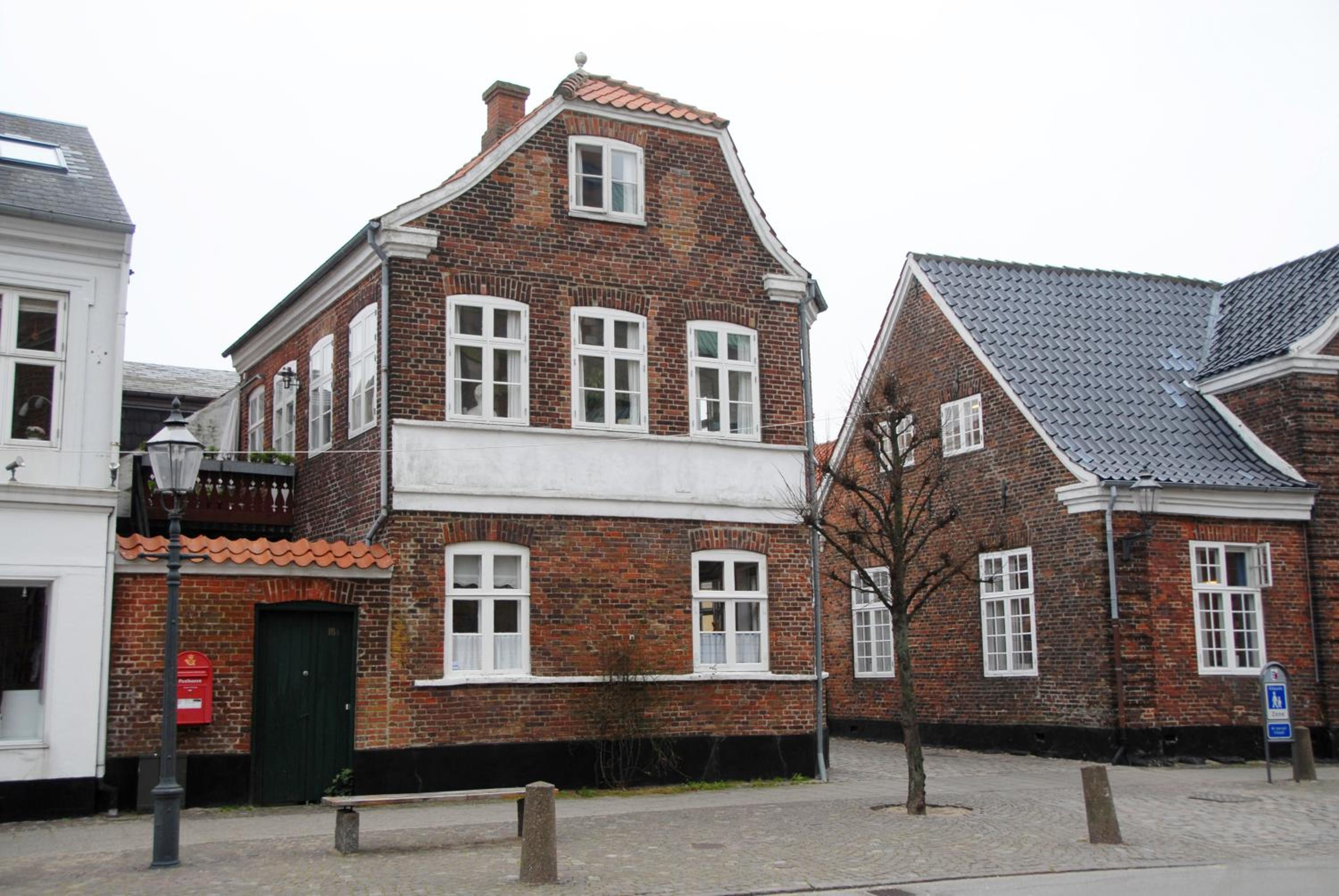 Photo 12