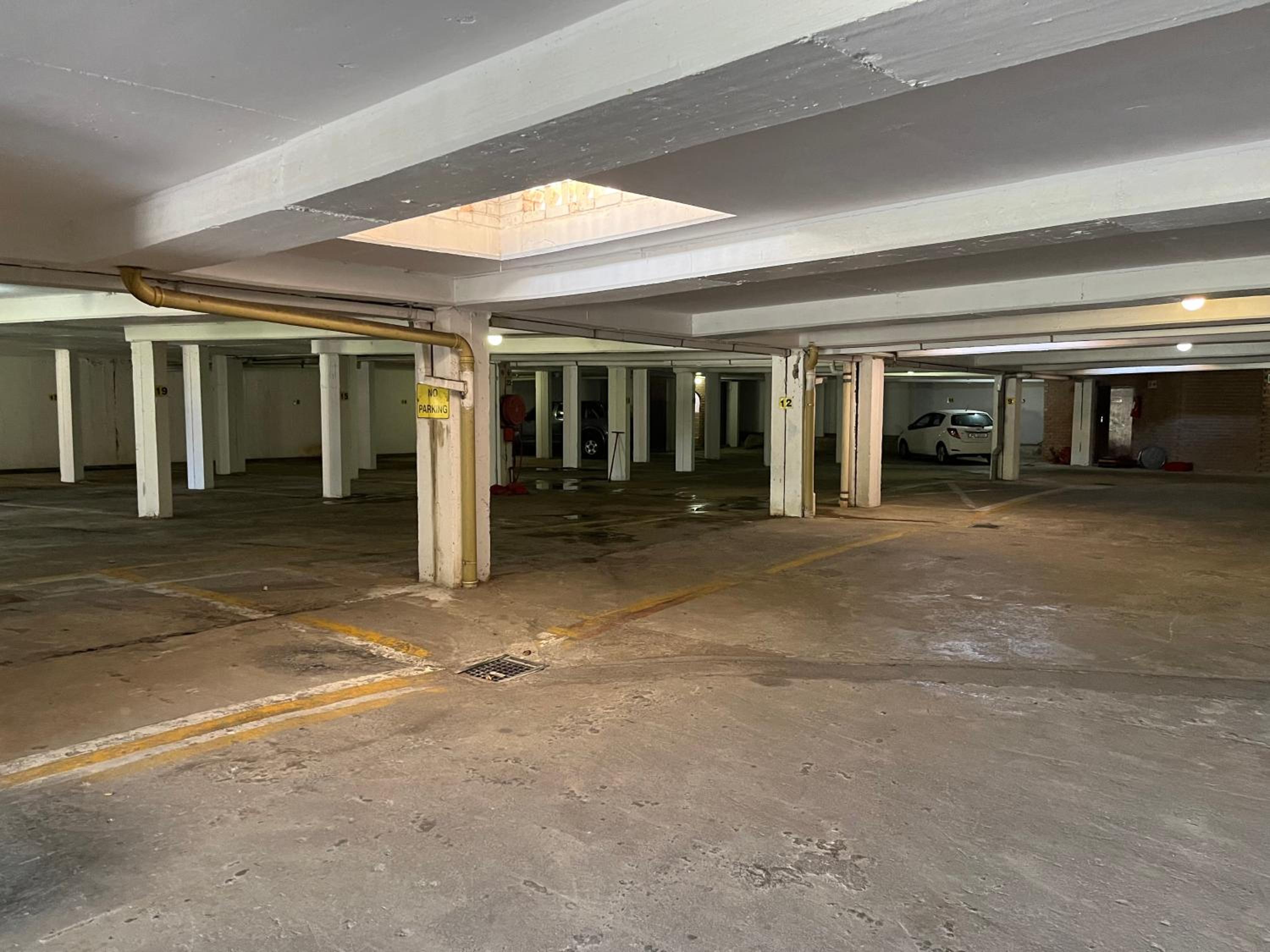 Margate Uvongo Seeskulp view 5