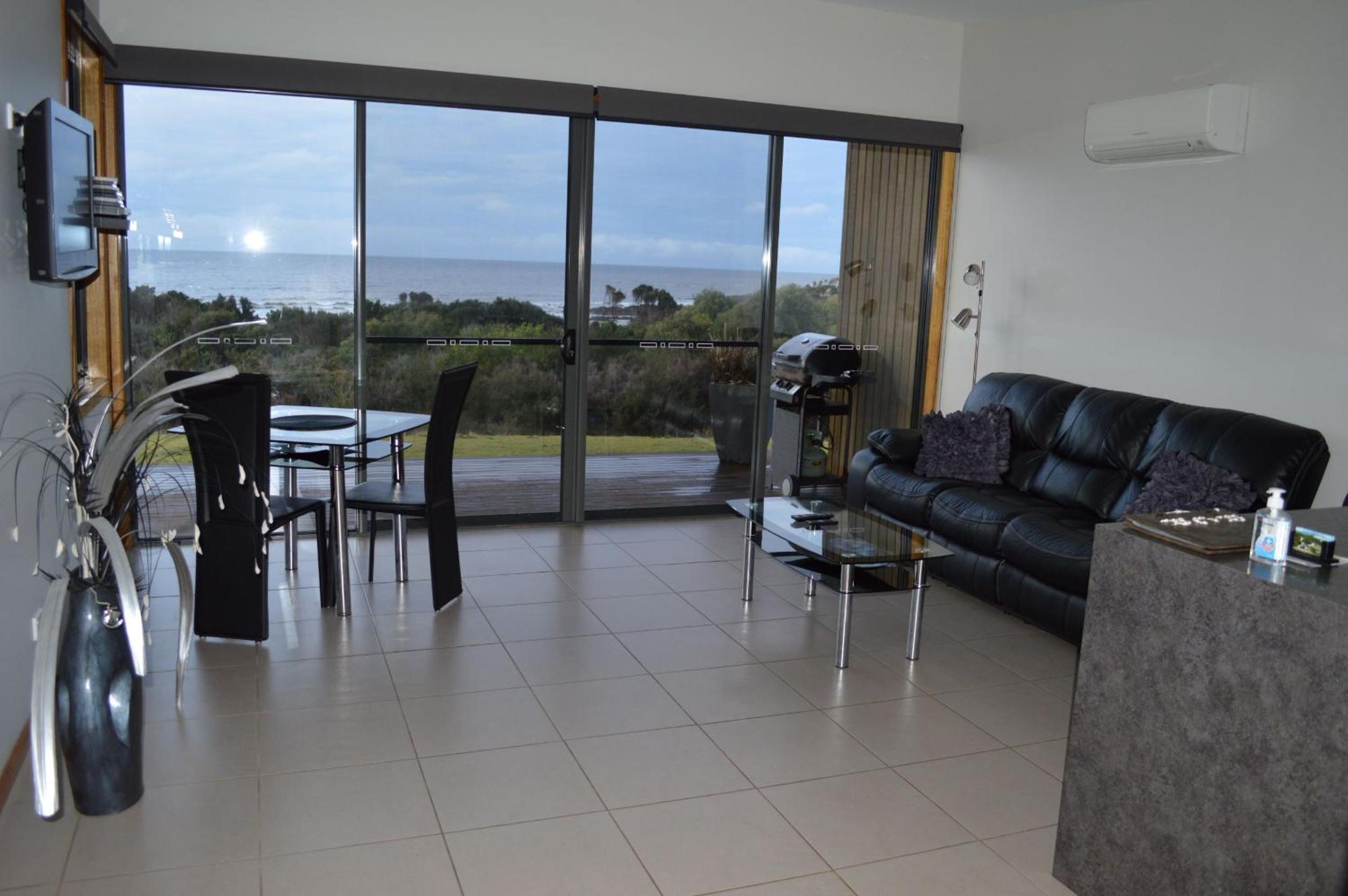Rocky Cape Retreat