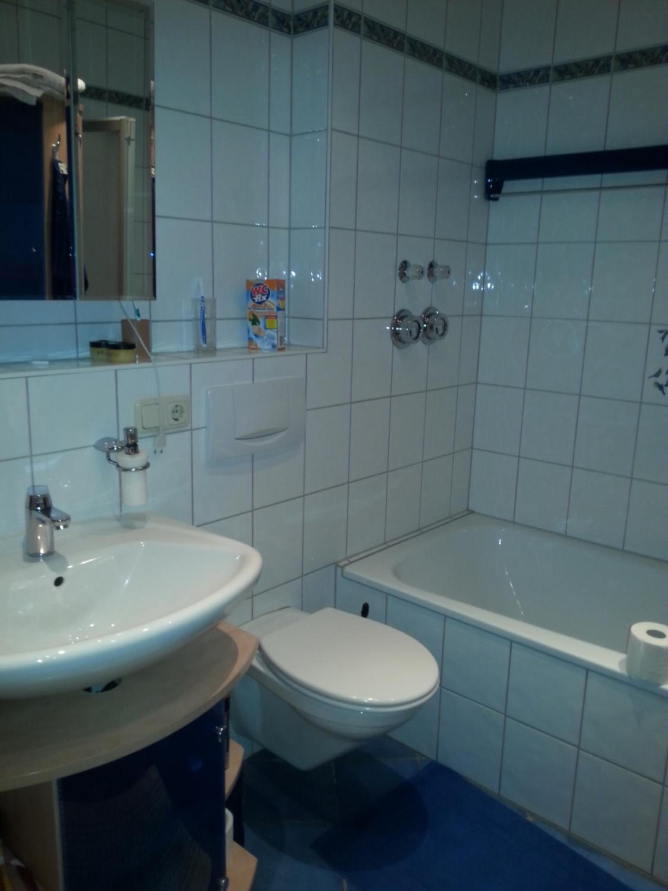 Ferienwohnung Nebenan en Ebern — bathroom