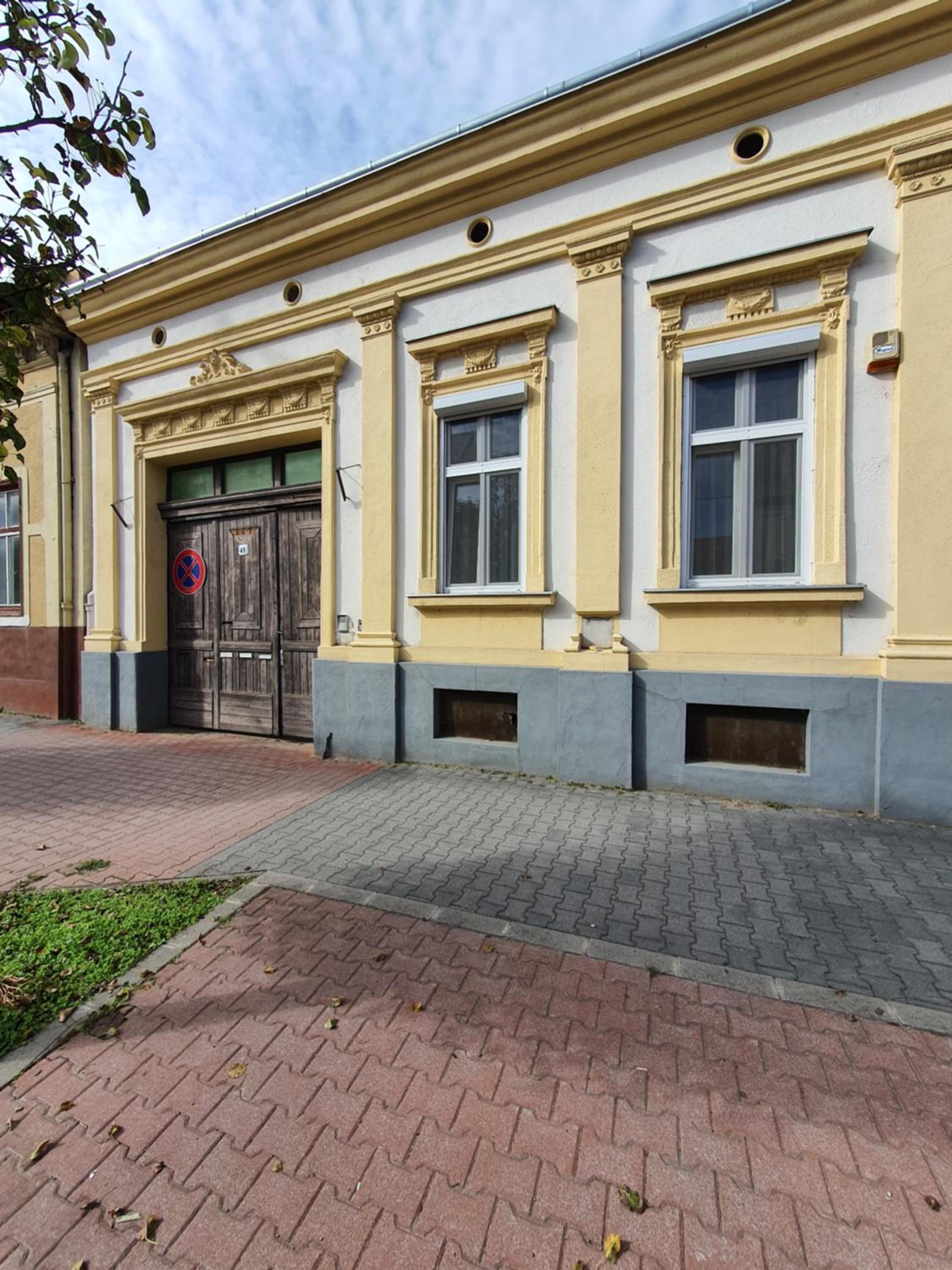 Hotel Belvárosi Exkluzív Loft - Image 1