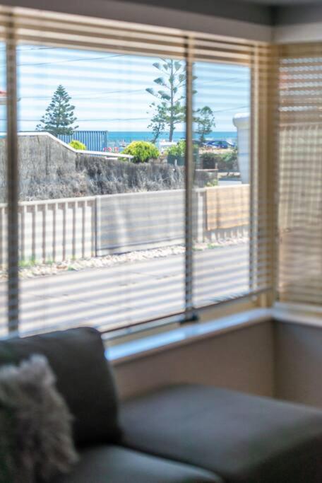 West Beach Family Beauty - 2 Bed Unit