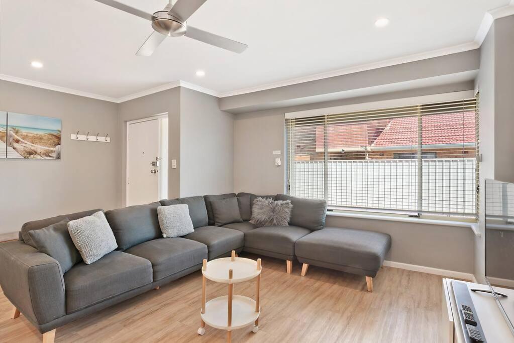 West Beach Family Beauty - 2 Bed Unit