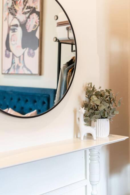Cute as a Button - Picket Fence 3 Bed Stylish Home