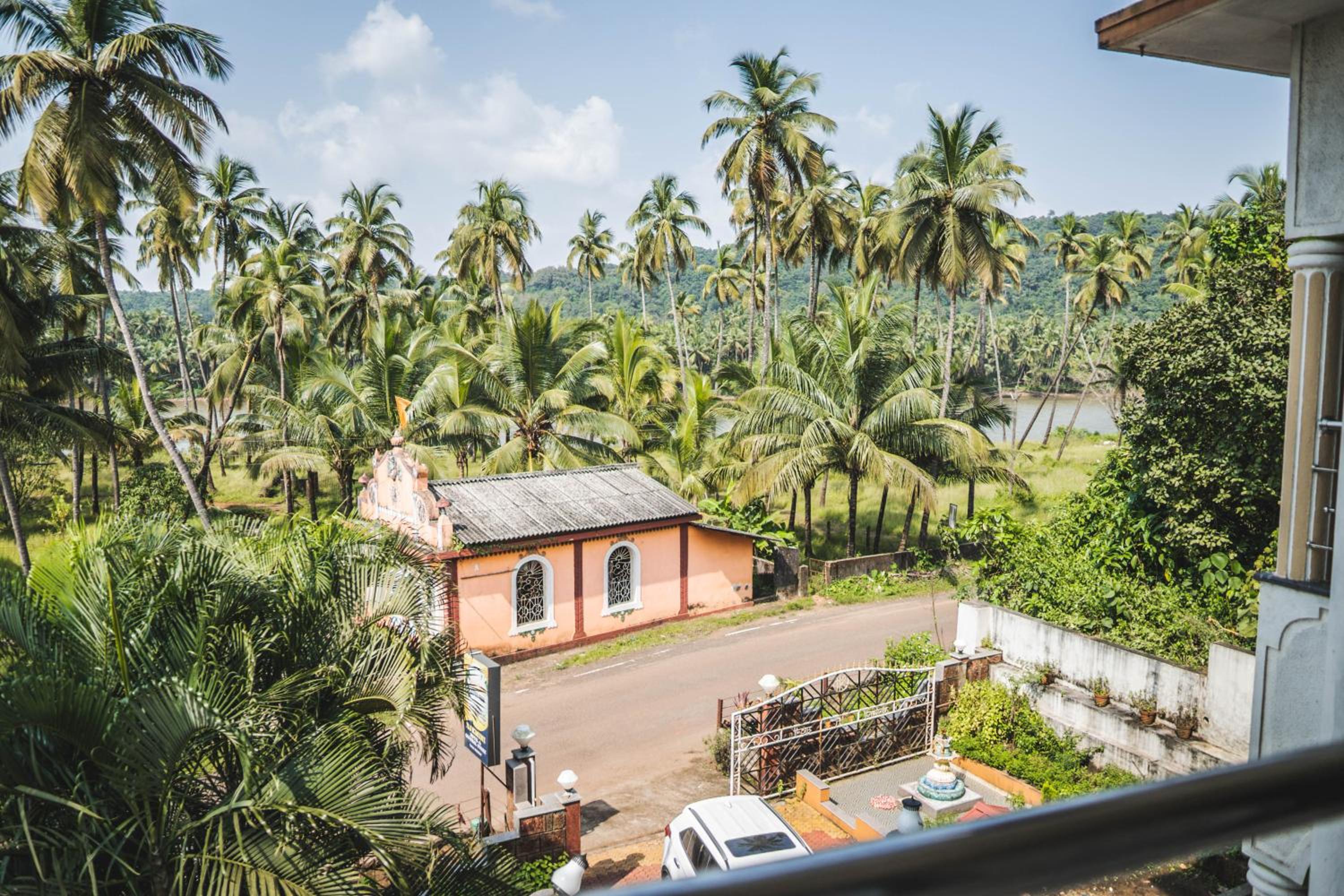 Dhanashree Riverview Guest House view 4