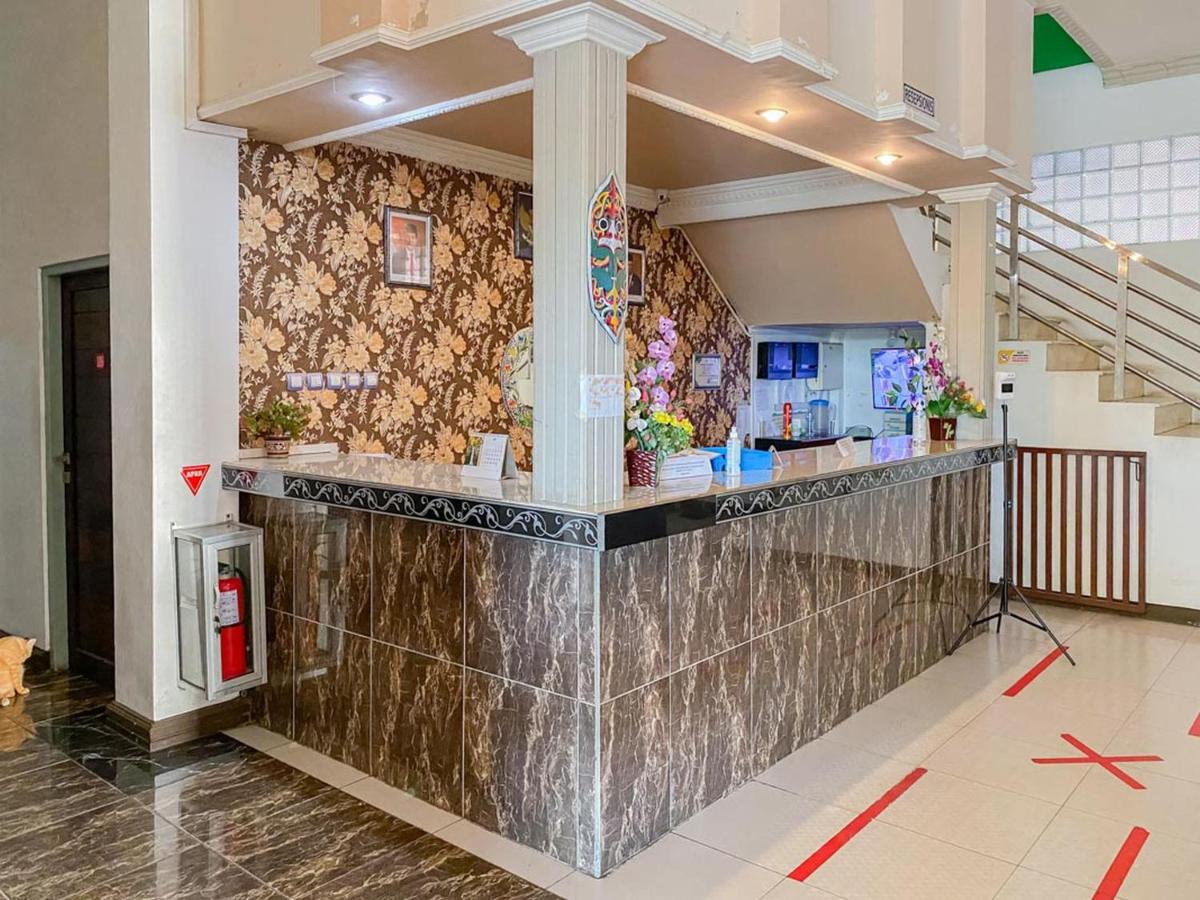hotel reception