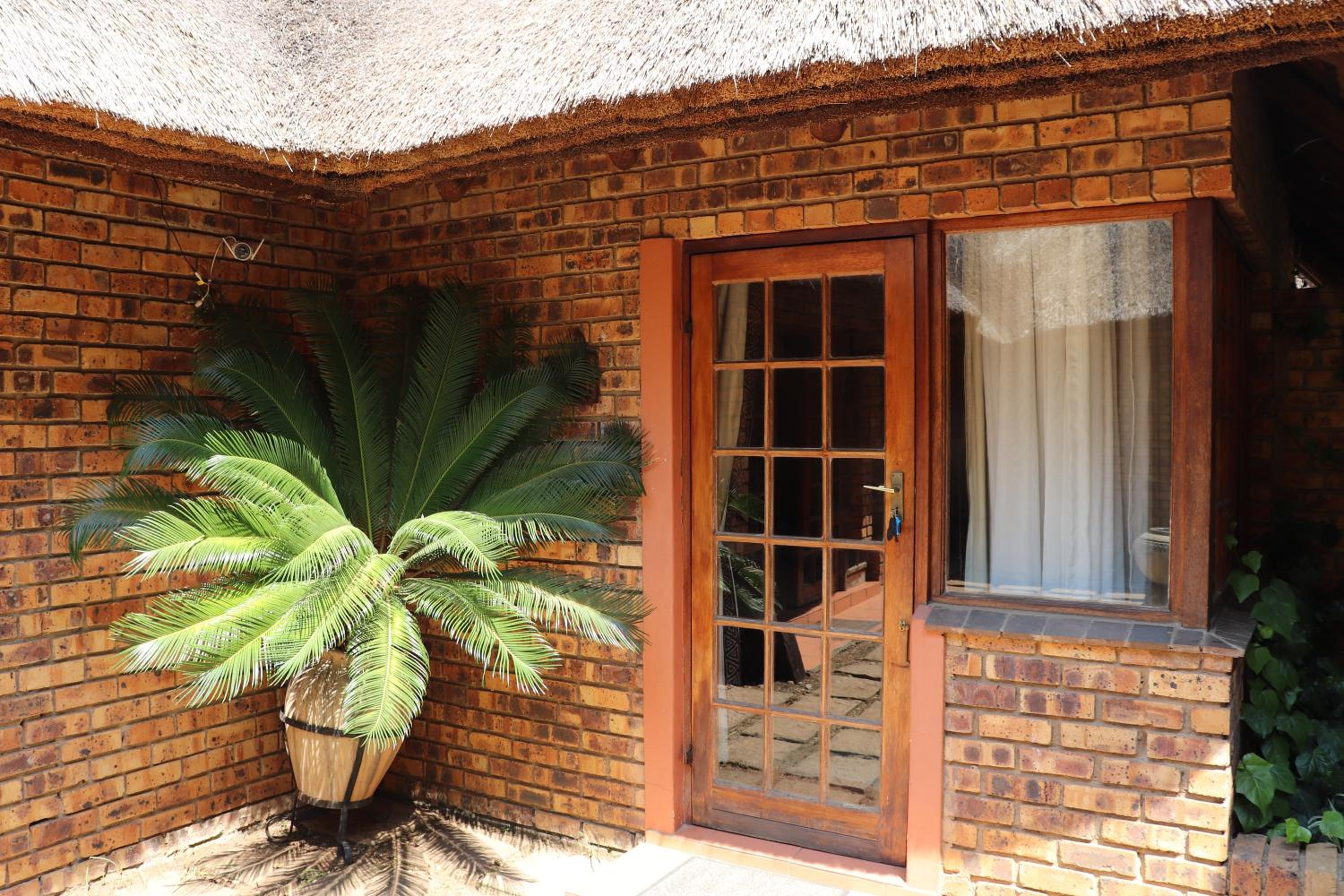 Khaya Africa Guesthouse