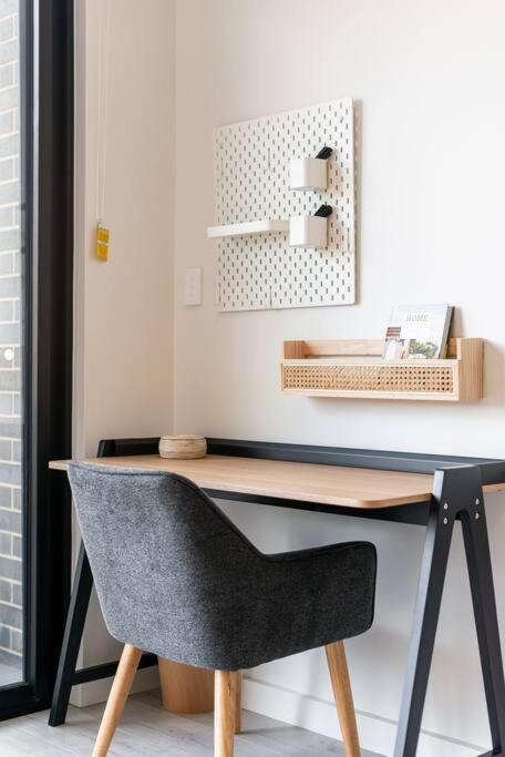 Jewel on Jubilee - New 1 Bed Apt with Parking