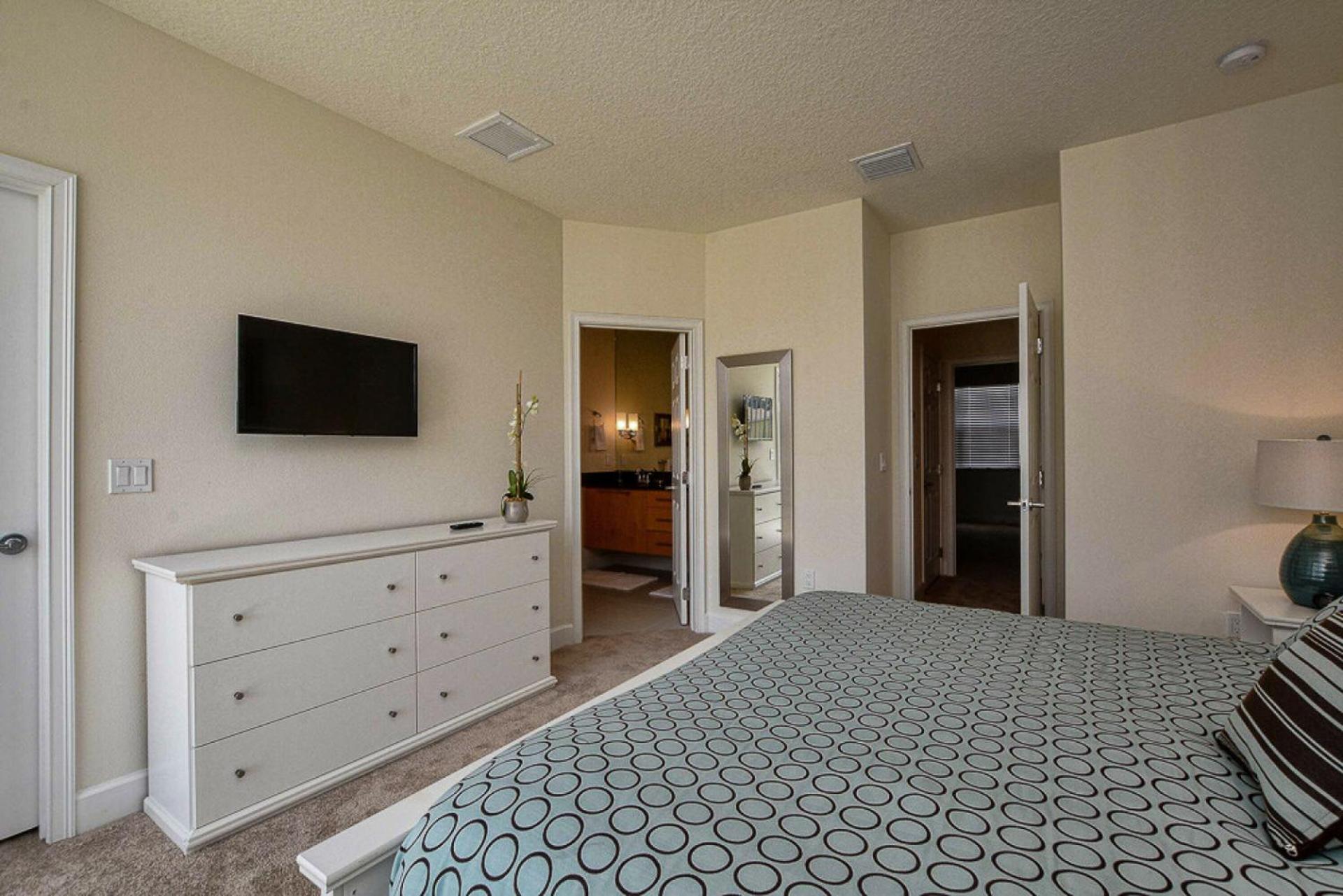 Serenity 3 Bedroom Vacation Home 1523
