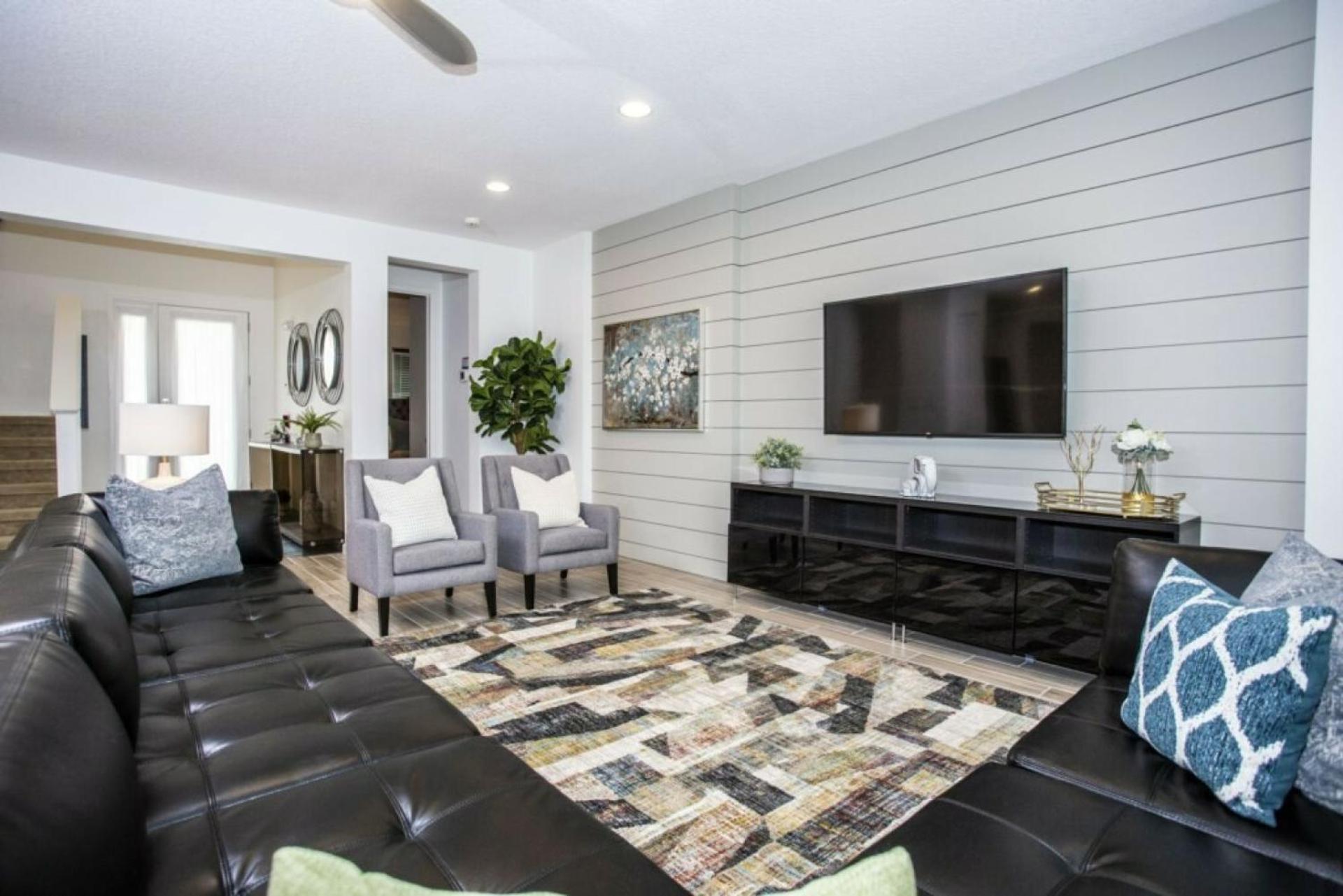 2606YA Luxurious En-Suite Single Home Pool view 4
