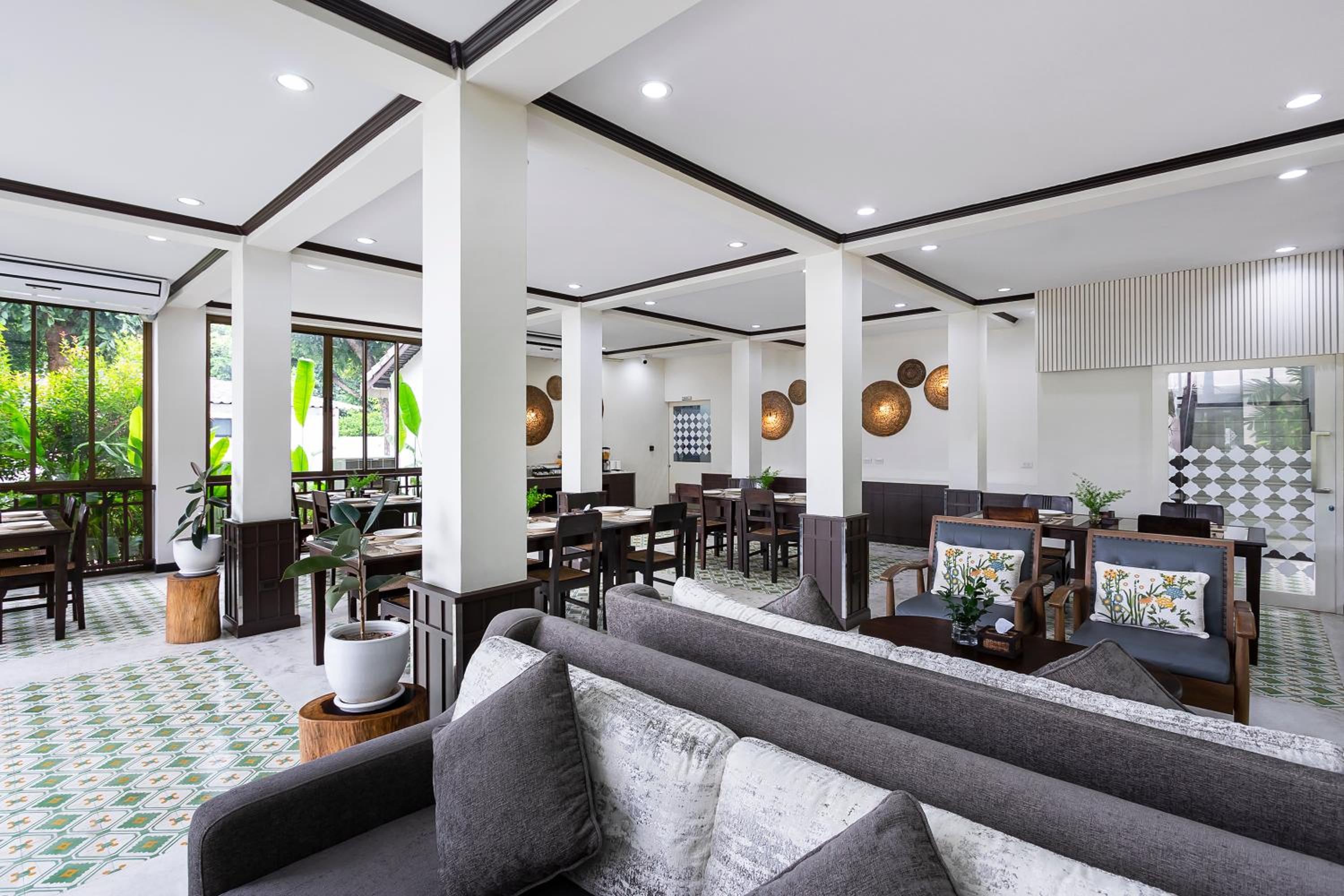 Ratchapruek Lanna Boutique 48