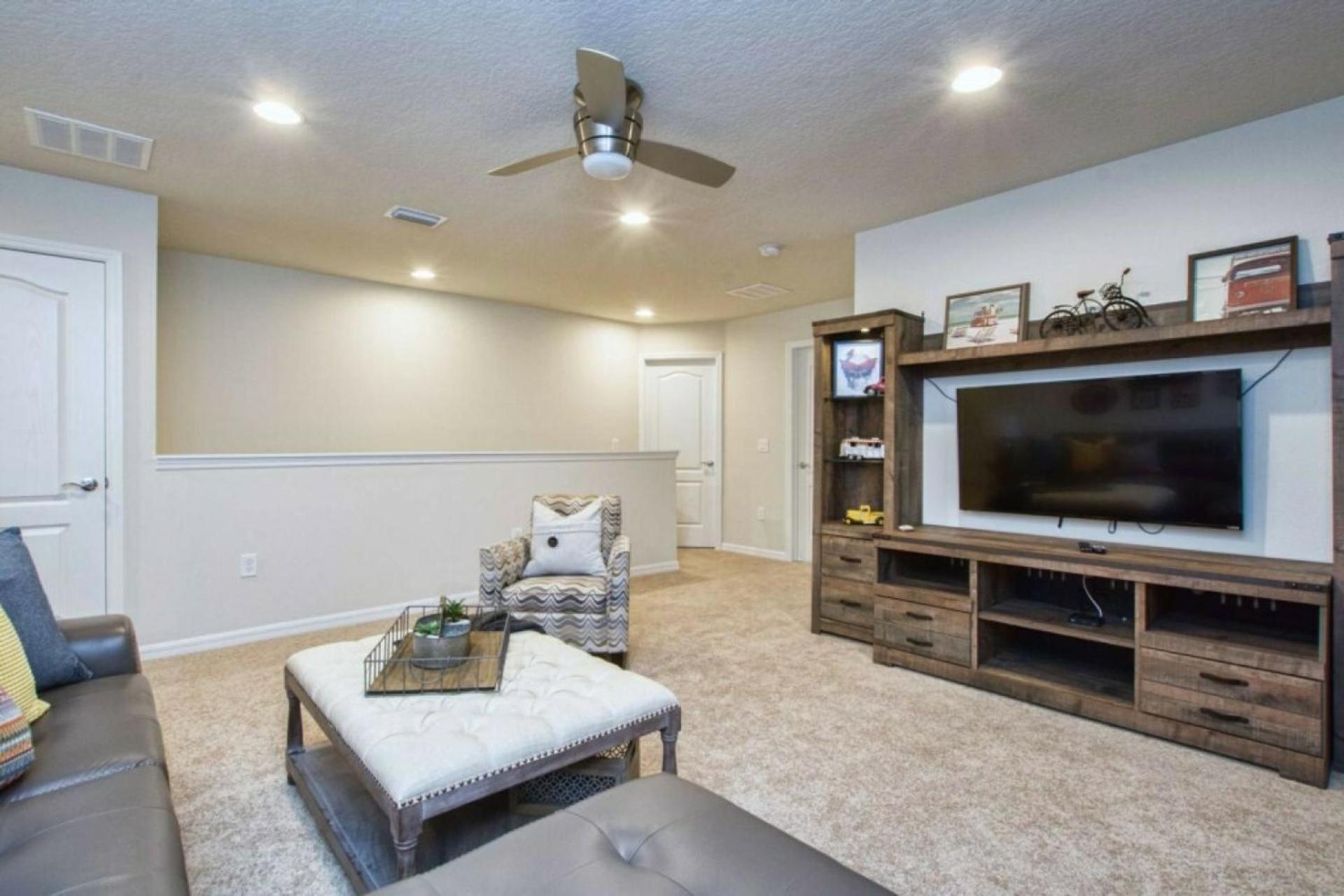 Windsor Westside 5 Bedroom Vacation Home 1820