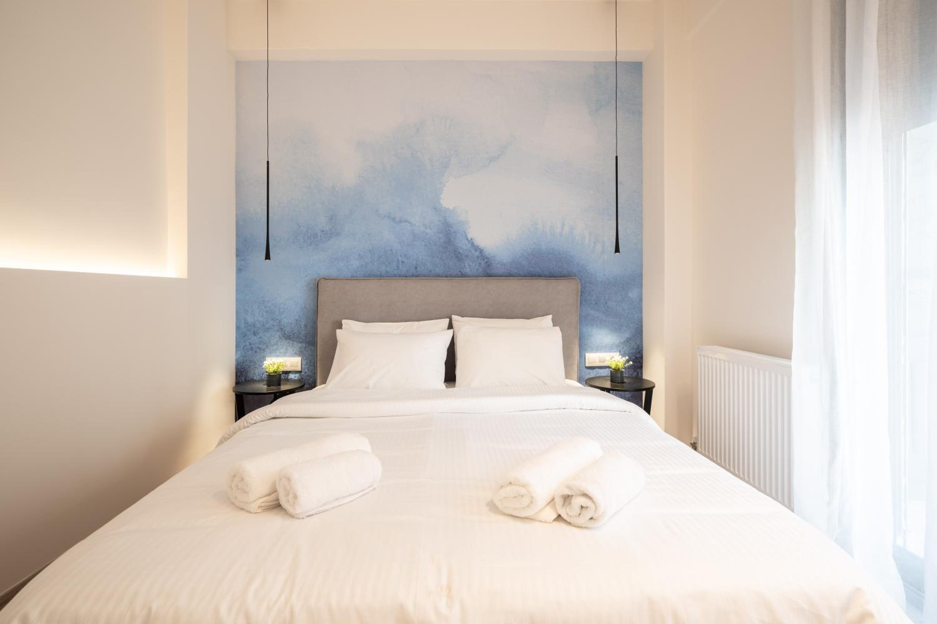 IO SUITES