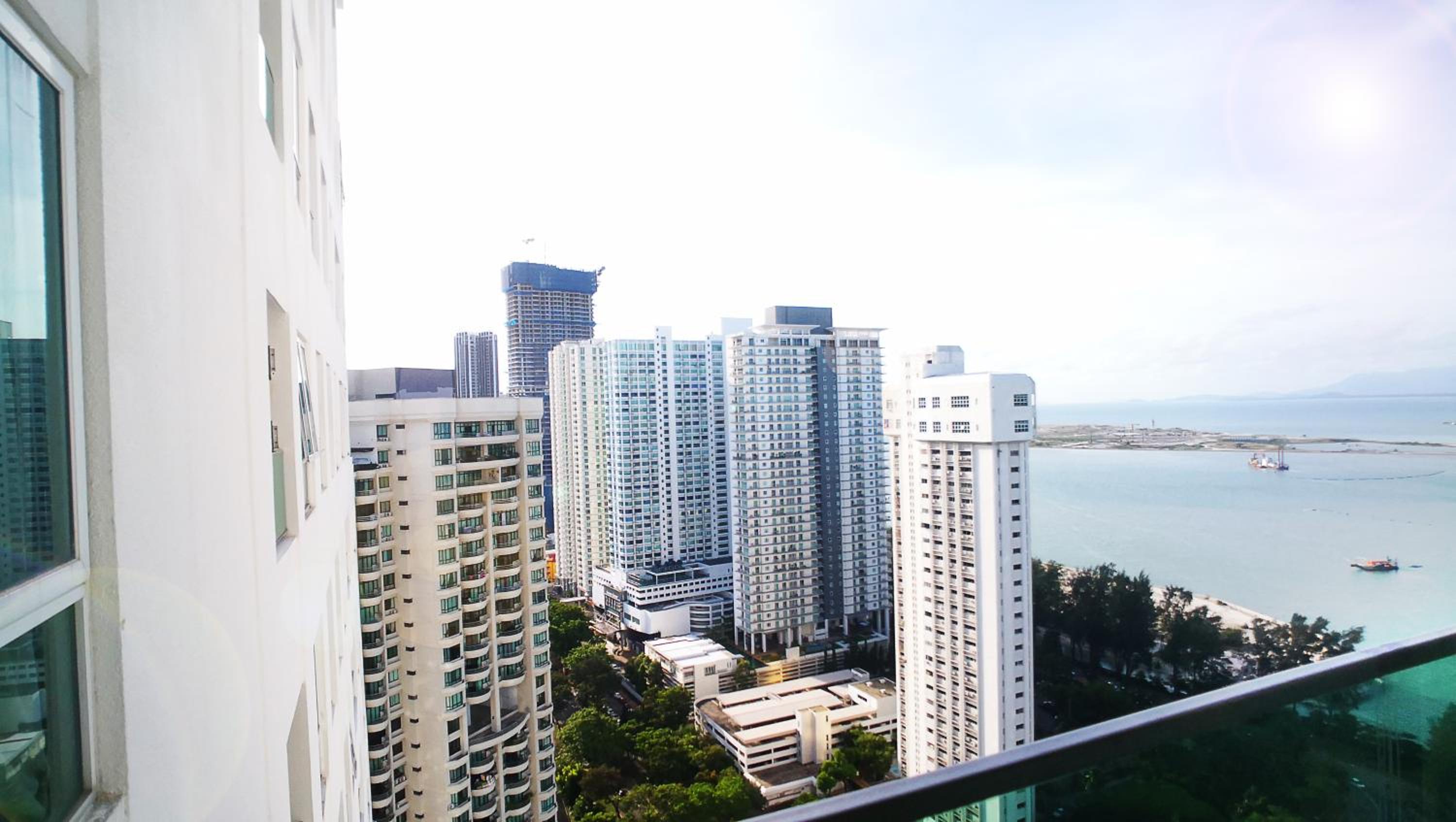 Mansion One Entire House 4 QueenBeds - Spacious Balcony Seaview photo 3