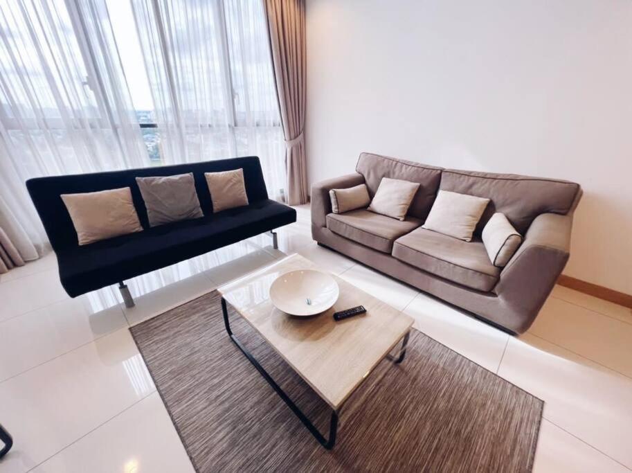 [PROMO]Connected train 2 Bedrooms - Above Mall(25)