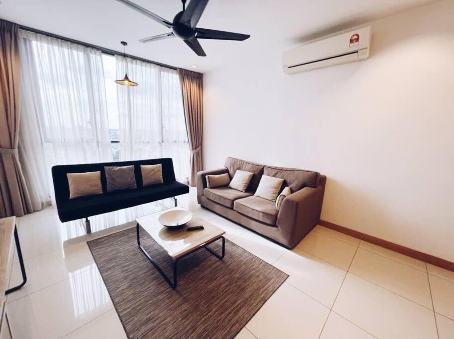 [PROMO]Connected train 2 Bedrooms - Above Mall(25)