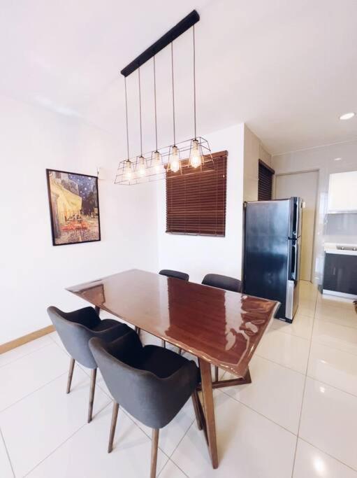 [PROMO]Connected train 2 Bedrooms - Above Mall(25)