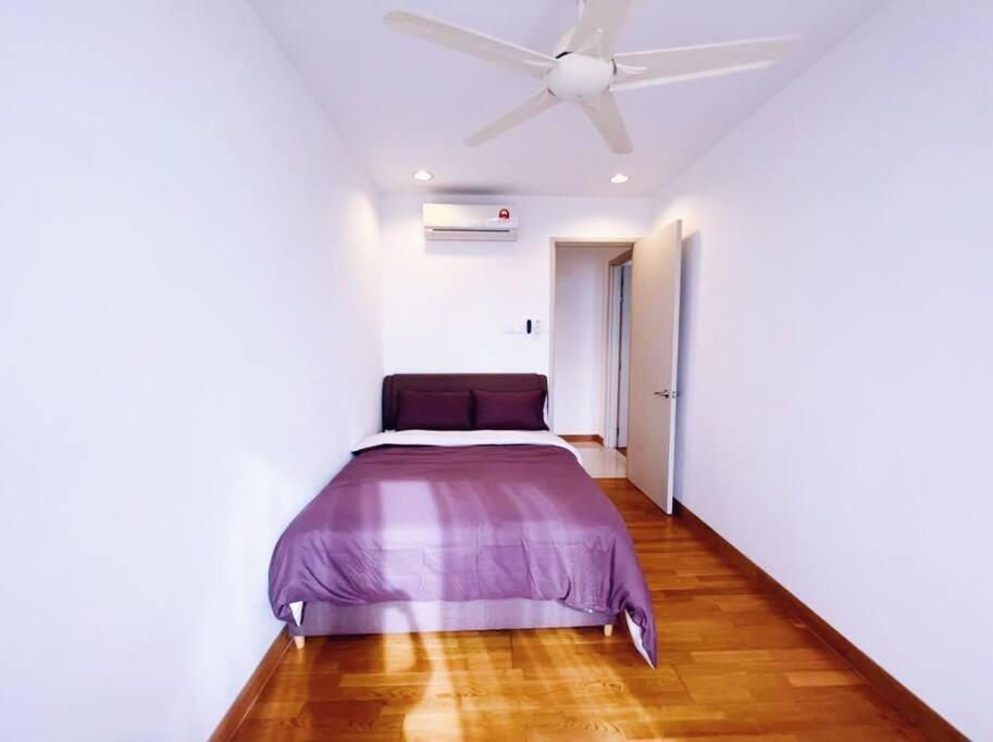 [PROMO]Connected train 2 Bedrooms - Above Mall(25)