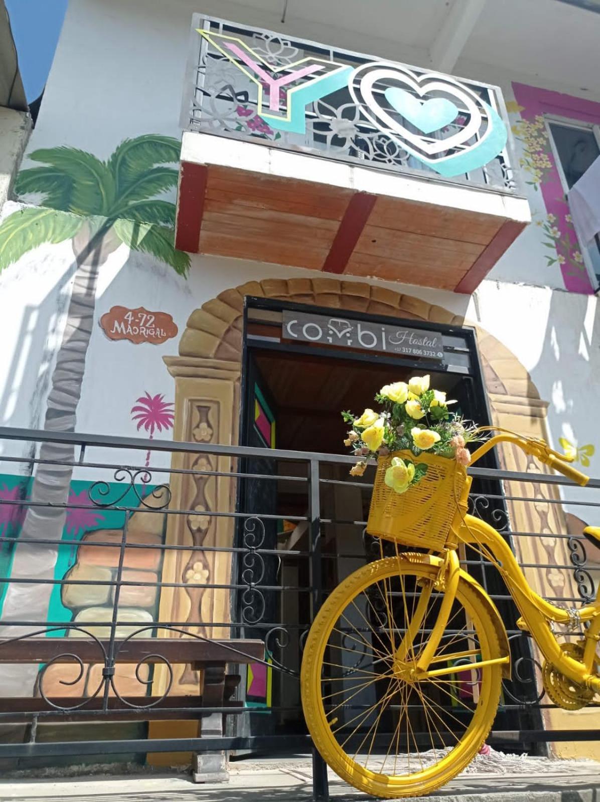 hostal combi