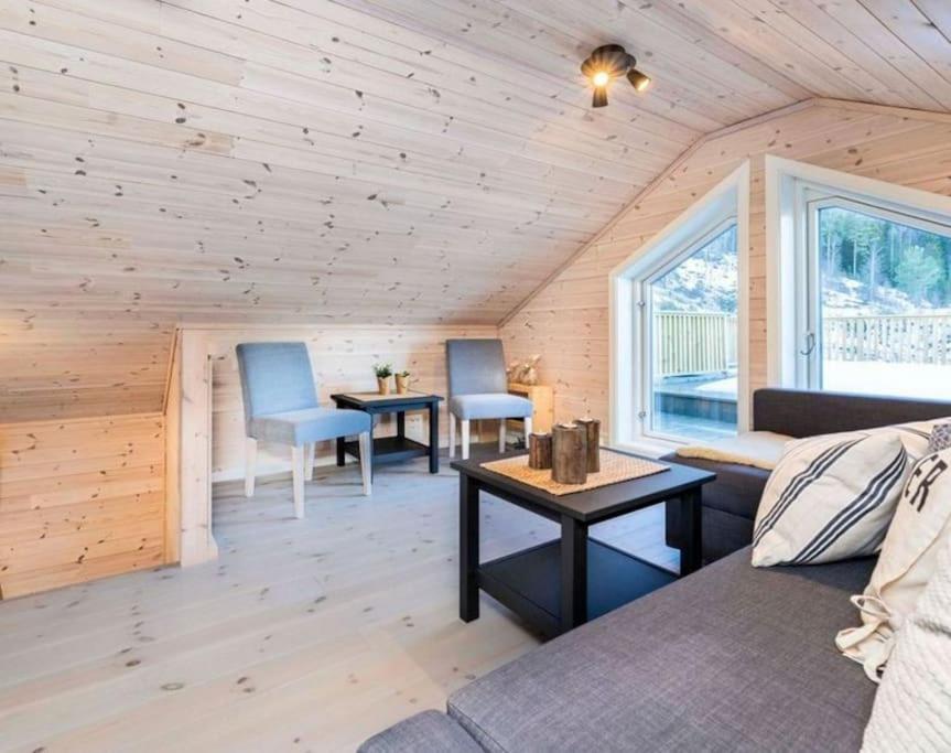 Modern cabin with panoramic view of the Nisser See