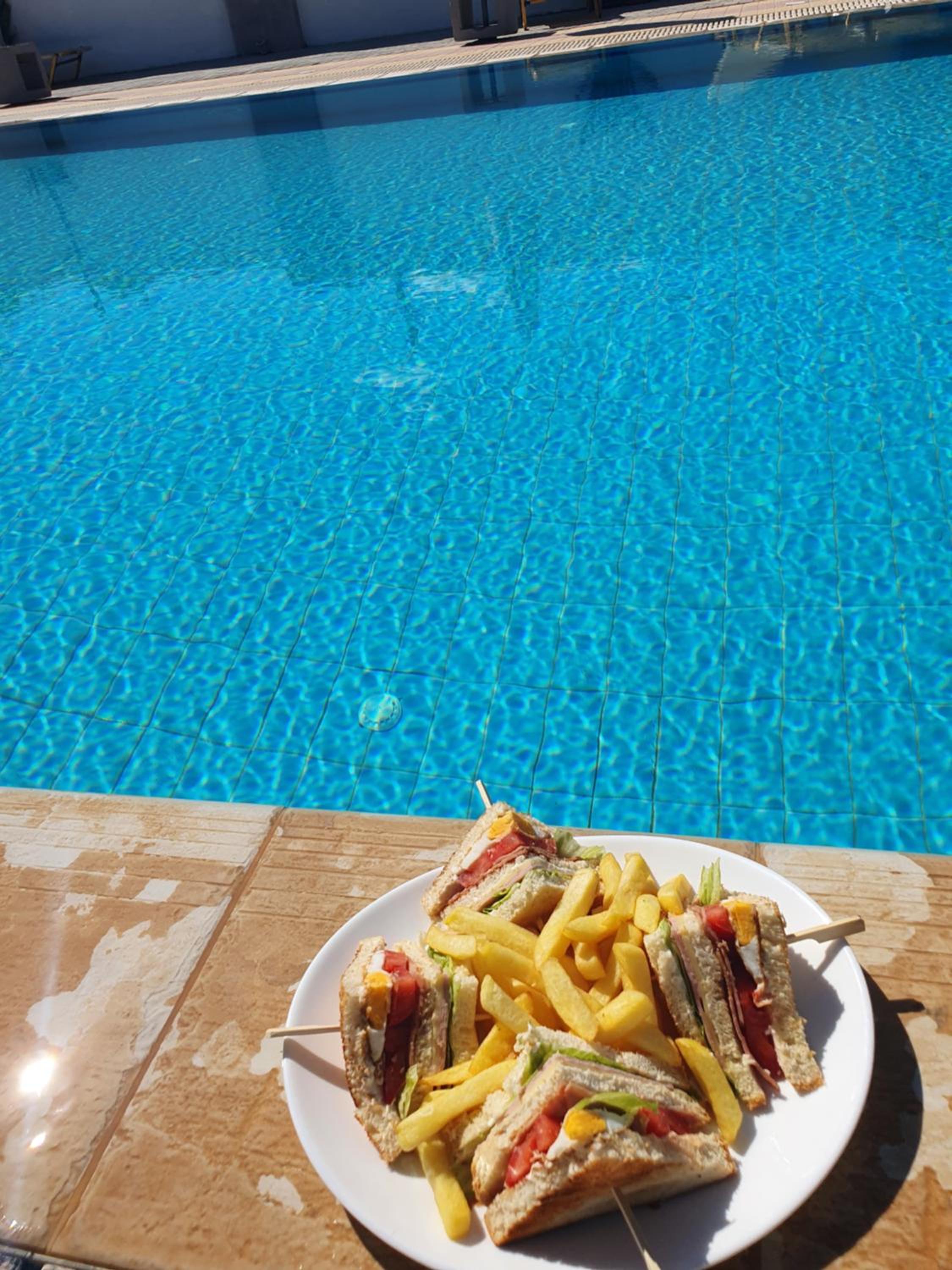 Casa Blue Sarantis