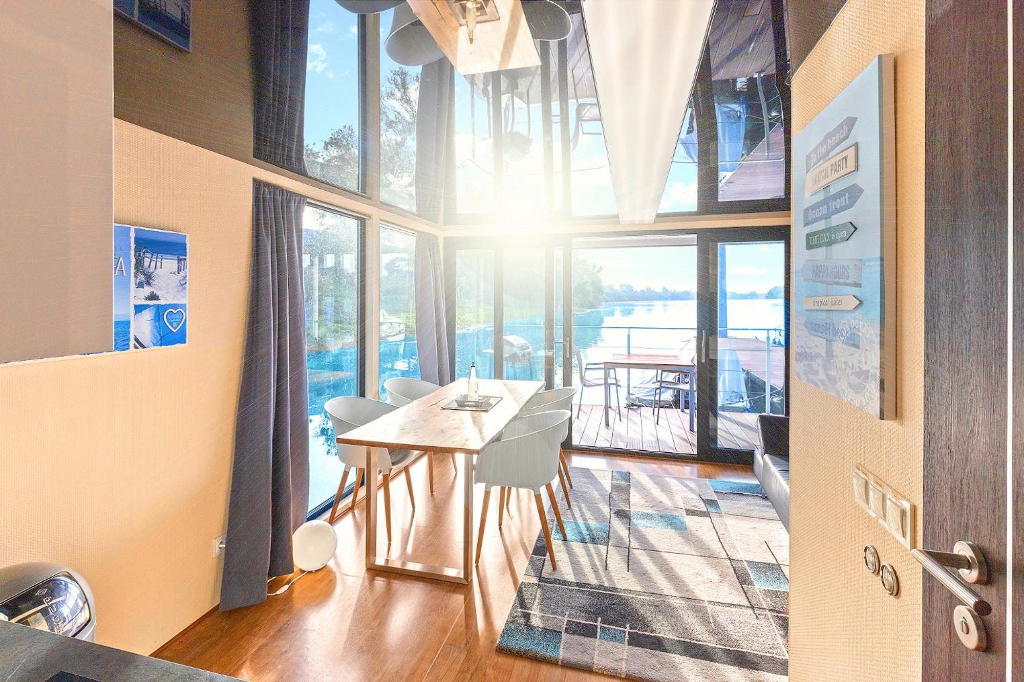Houseboat villa.nautica view 5