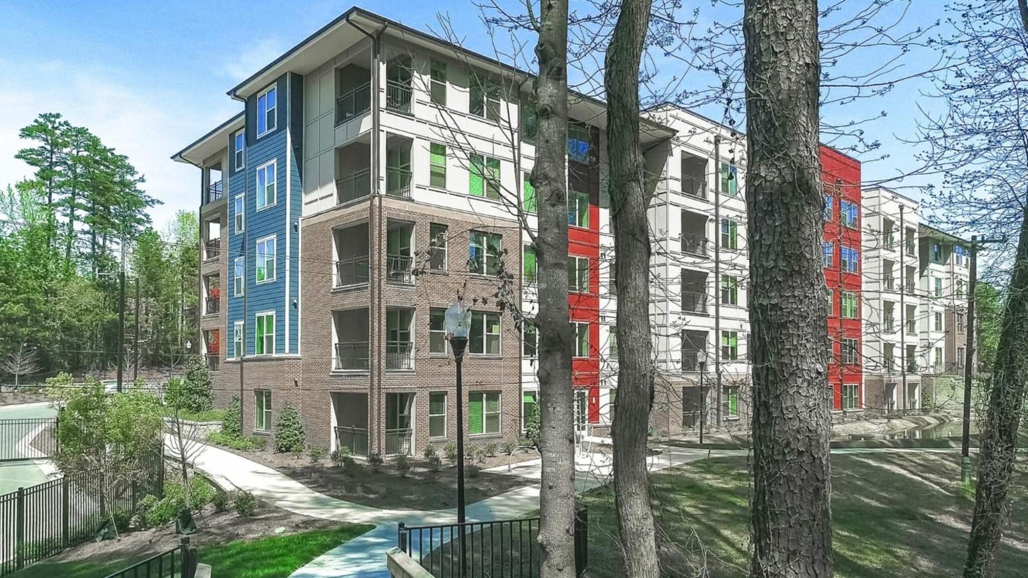 Raleigh Vacations - Modish and Spacious Apartments at The Exchange on Erwin in Durham, North Carolina - Property Image 31