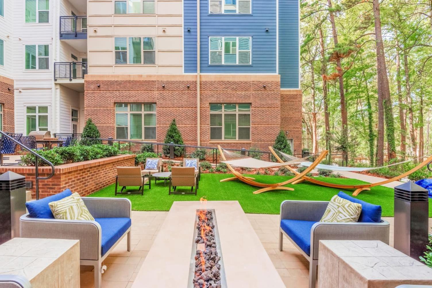 Raleigh Vacations - Modish and Spacious Apartments at The Exchange on Erwin in Durham, North Carolina - Property Image 33