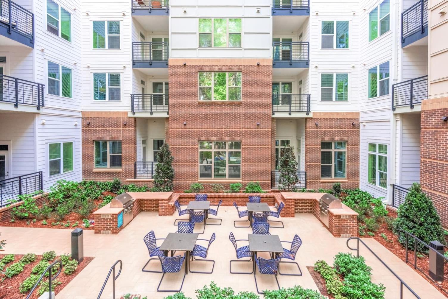 Raleigh Vacations - Modish and Spacious Apartments at The Exchange on Erwin in Durham, North Carolina - Property Image 32