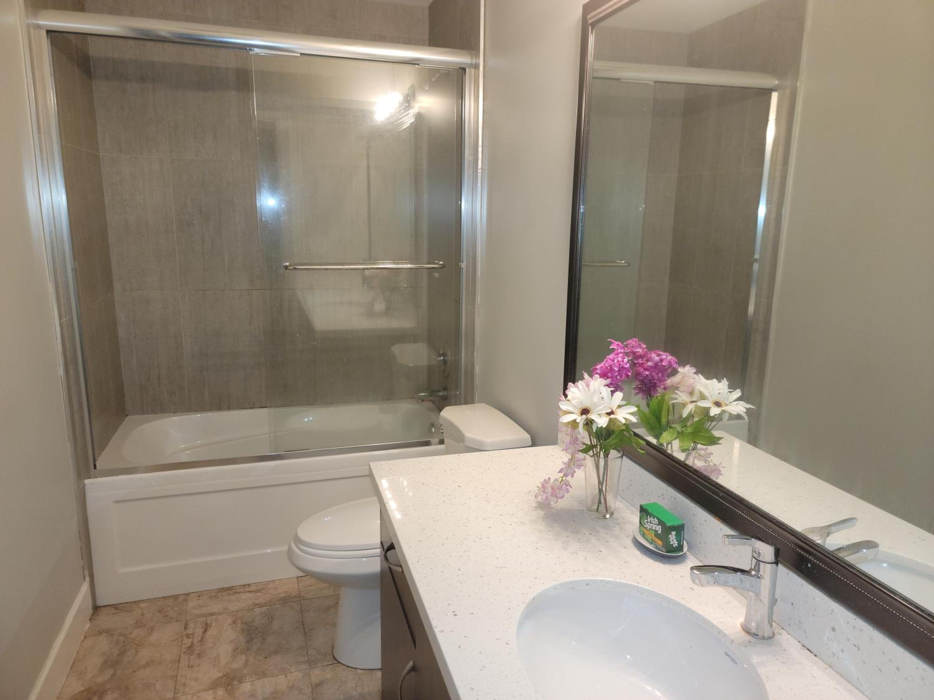 Oscar INN & 2bd Family Suite or Private Room