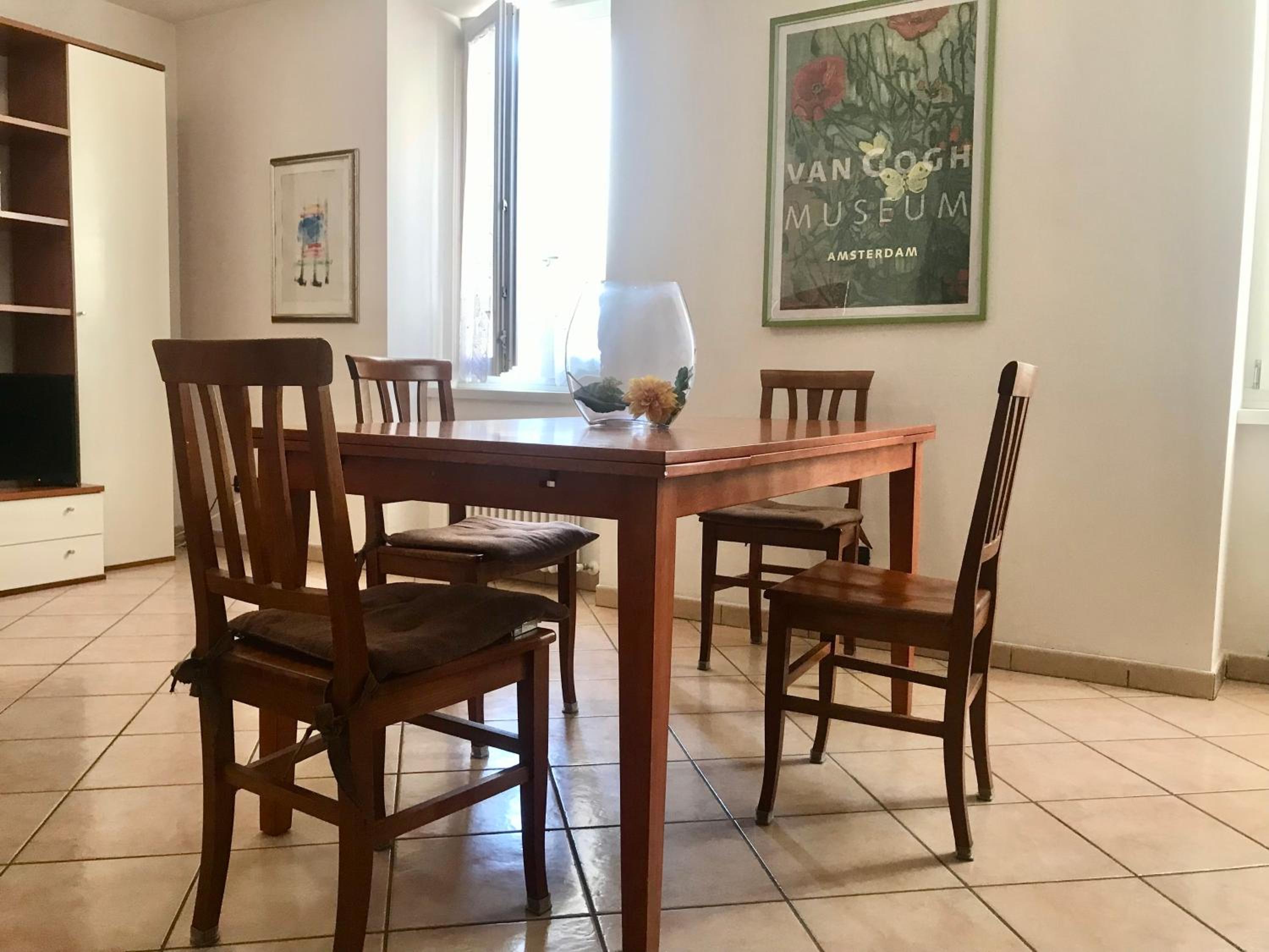 Casa Rosella en Ledro — dining