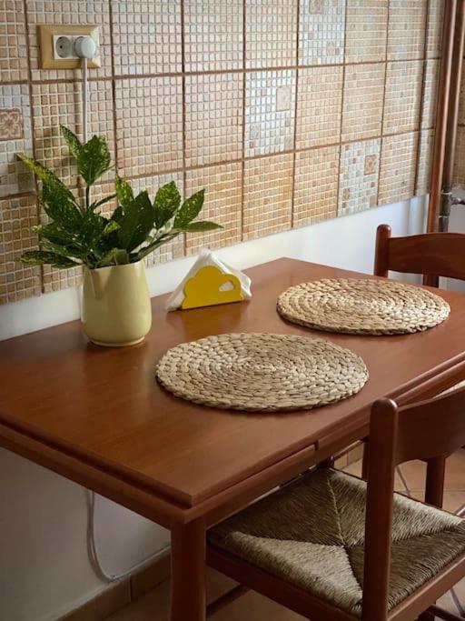 Lovely & quiet 1-bedroom condo with free parking