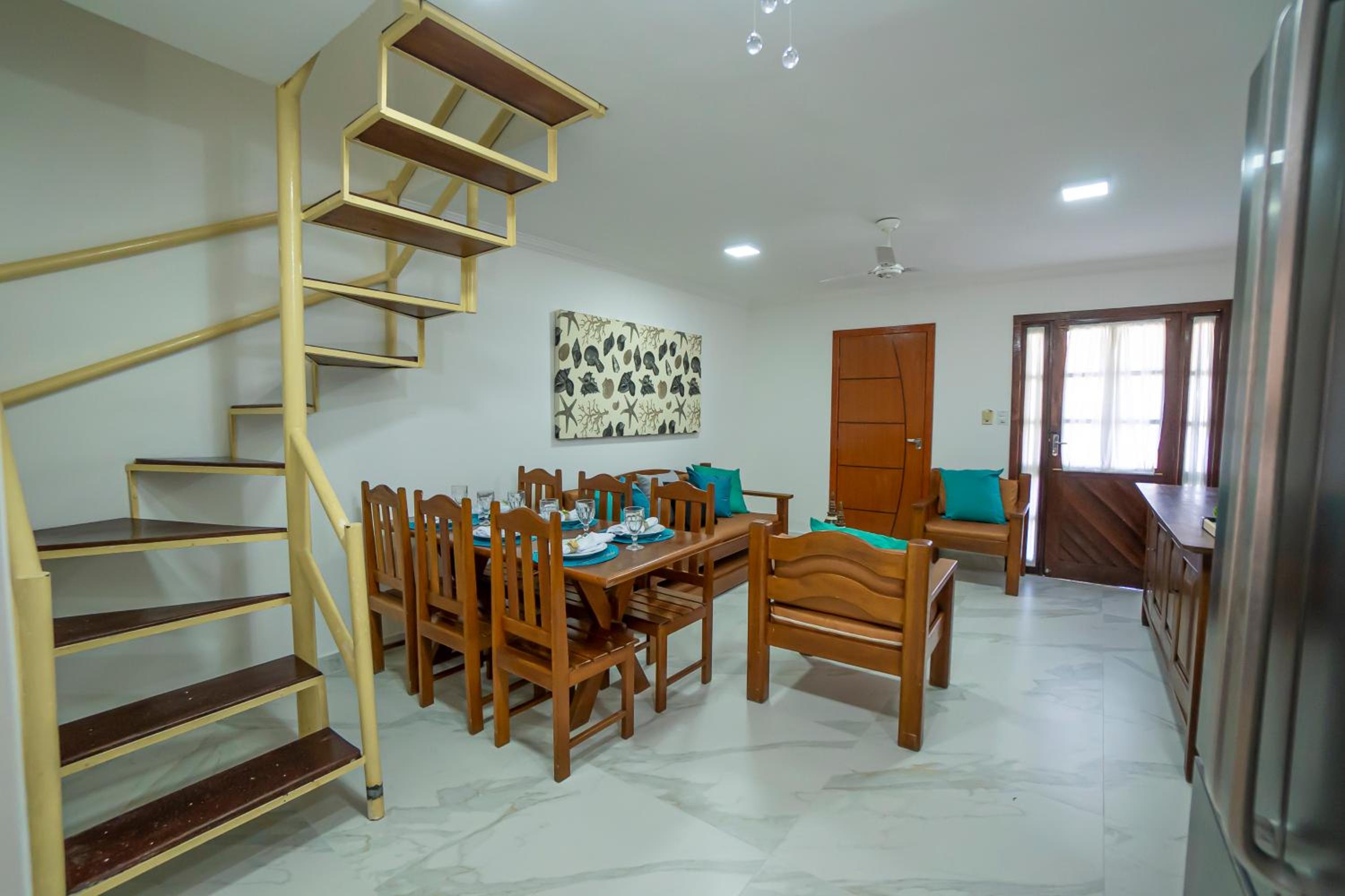 Duplex 3 suítes em Condomínio Jerusalém 1