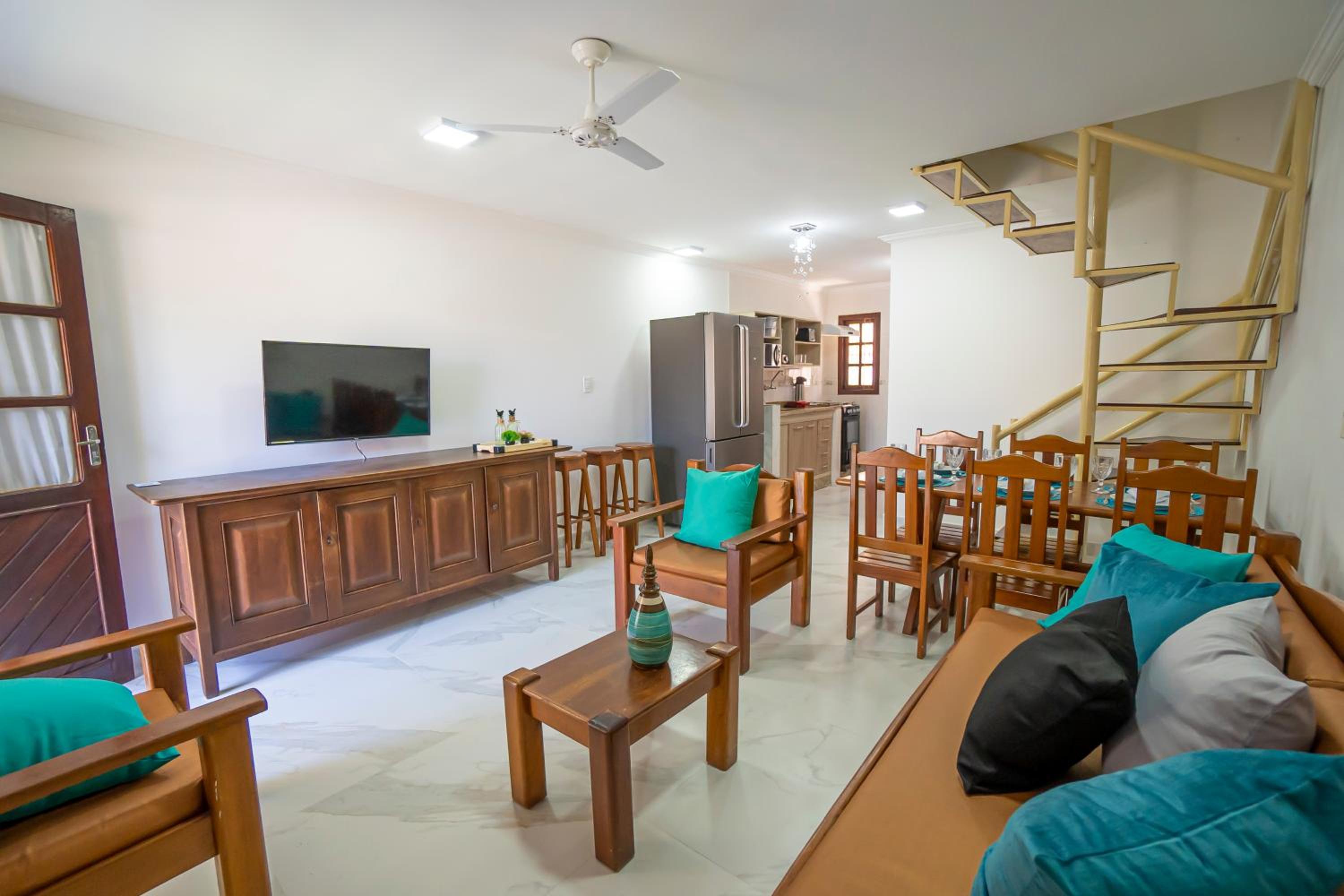 Duplex 3 suítes em Condomínio Jerusalém 1