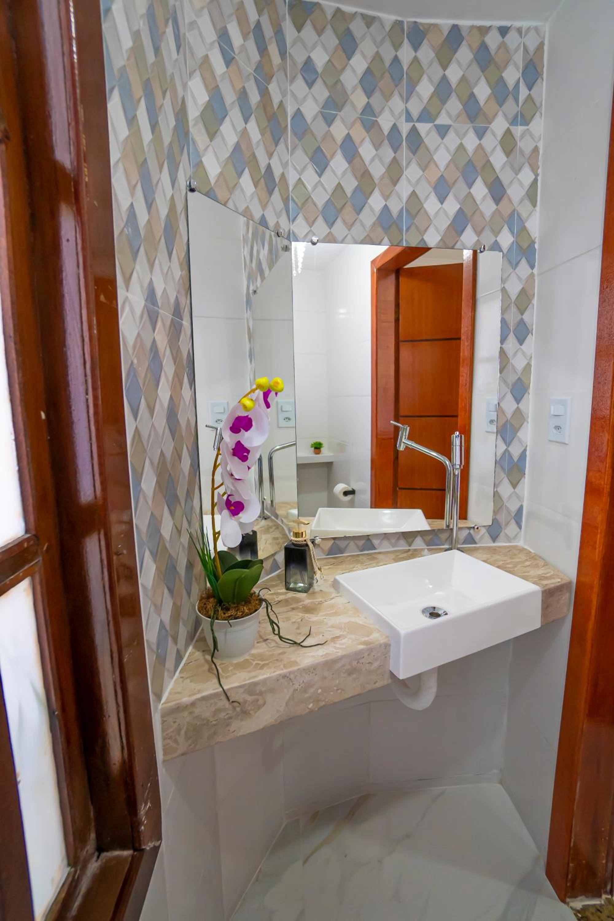 Duplex 3 suítes em Condomínio Jerusalém 1